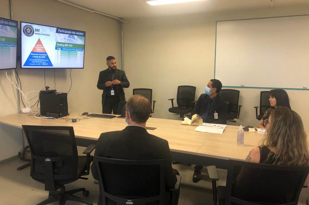 O Secretário de Estado da Segurança pública do Paraná, Romulo Marinho soares, participou nesta semana, em Brasília (DF), do encontro do Conselho Nacional de Secretários de Estado de Justiça, Cidadania, Direitos Humanos e Administração Penitenciária (Consej)