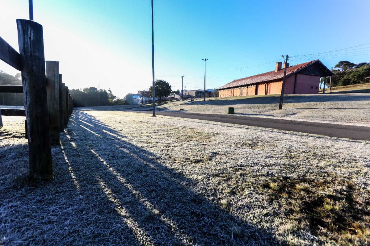 Paraná tem 16 cidades com temperaturas negativas; General Carneiro registrou -7,8ºC  Foto: Valdelino Pontes/AEN
