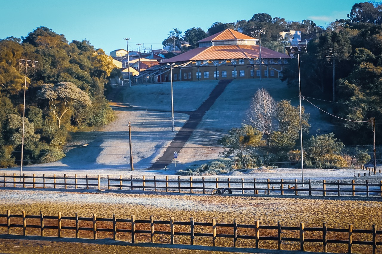 Paraná tem 16 cidades com temperaturas negativas; General Carneiro registrou -7,8ºC  Foto: Valdelino Pontes/AEN