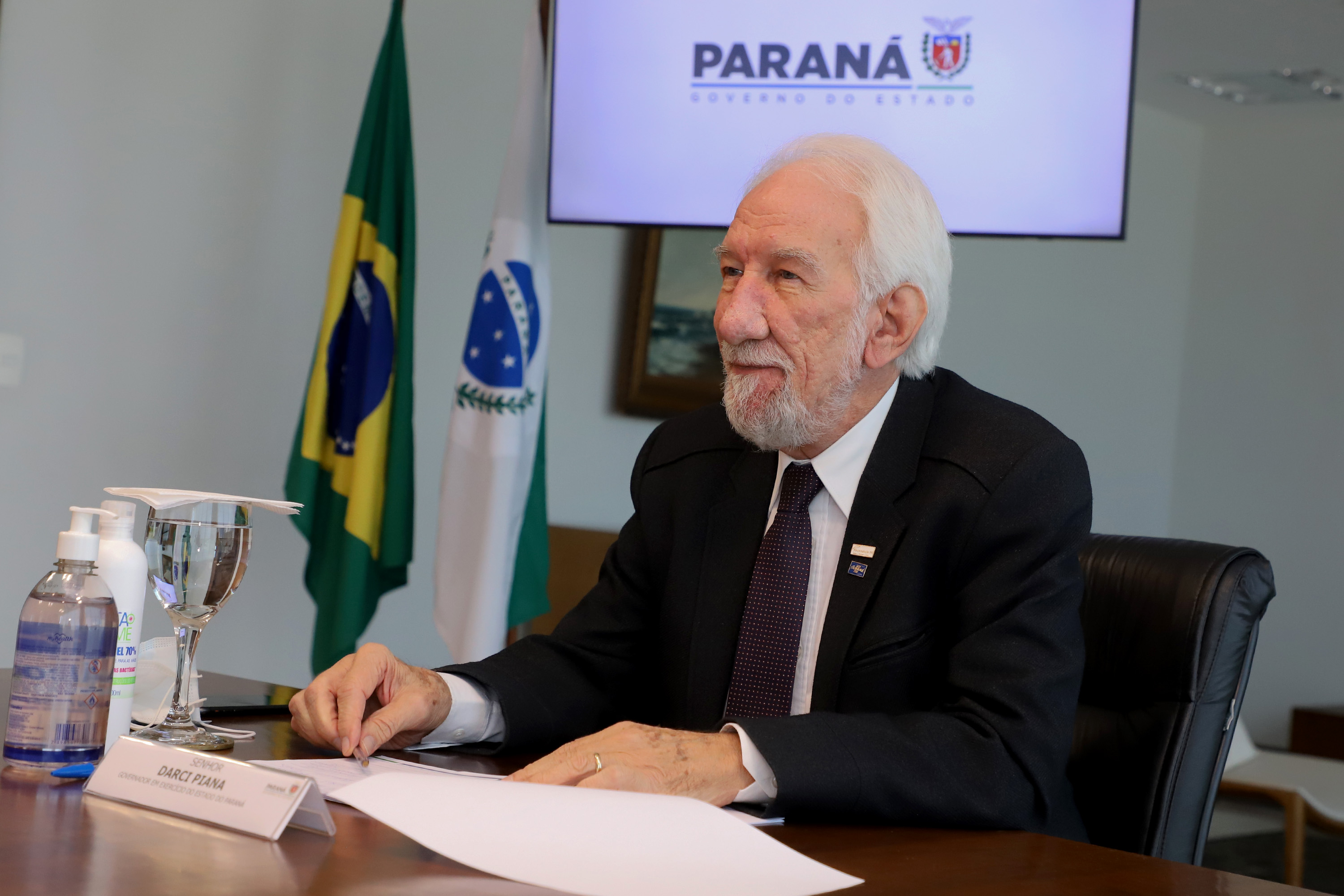 Governador em exercício, Darci Piana, durante reunião com a Ocepar  -  Curitiba, 22/07/2021  -  Foto: Ari Dias/AEN