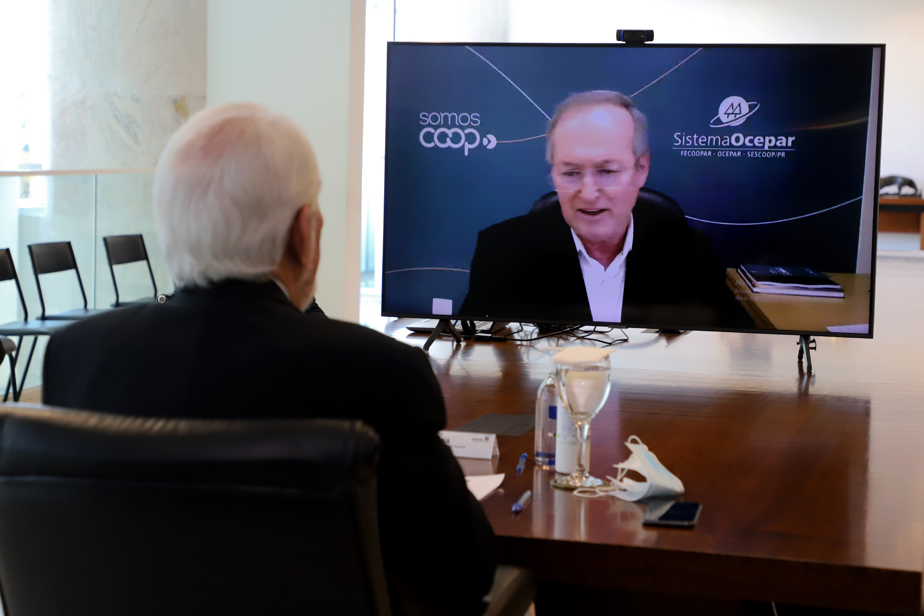 Governador em exercício, Darci Piana, durante reunião com a Ocepar  -  Curitiba, 22/07/2021  -  Foto: Ari Dias/AEN
