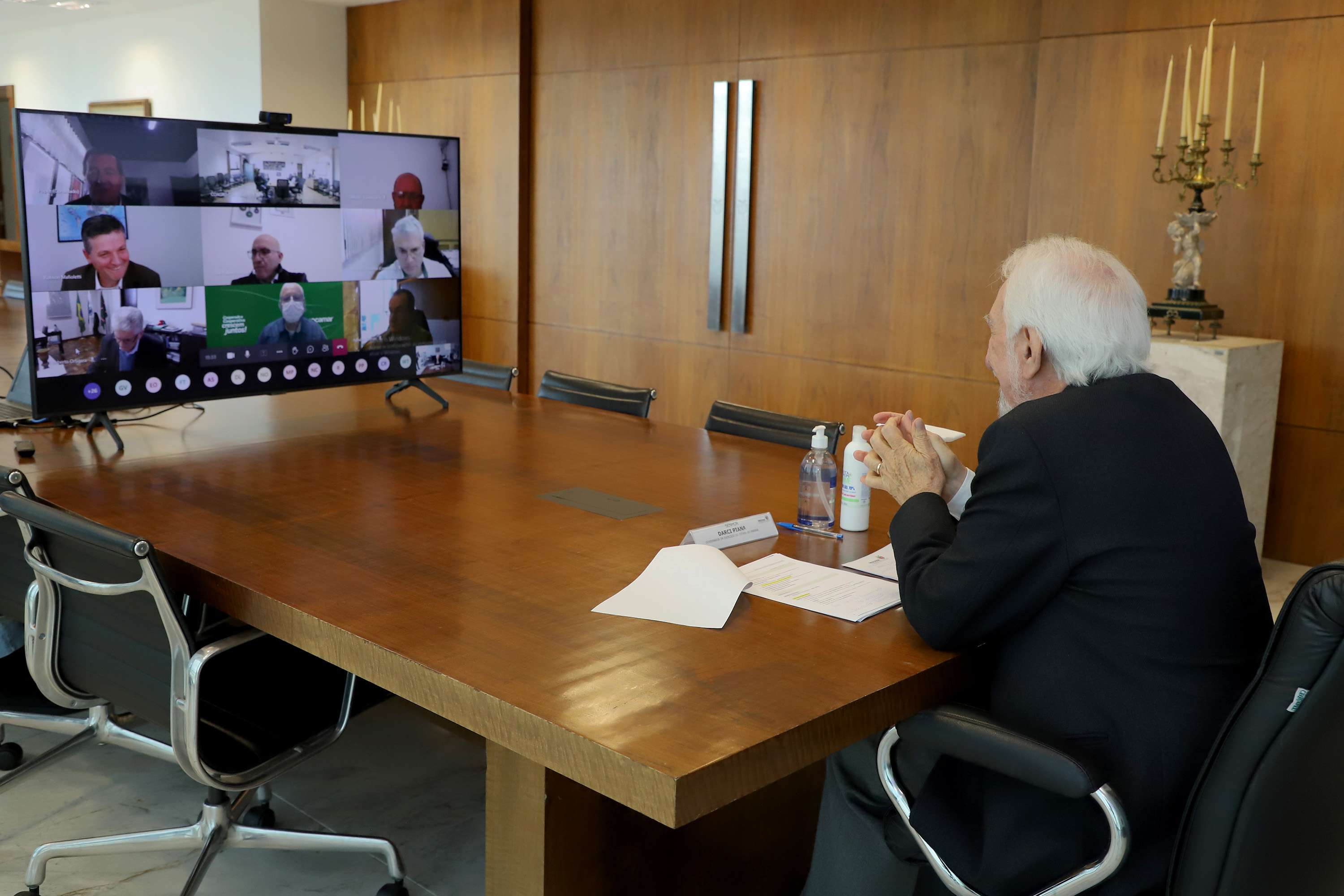 Governador em exercício, Darci Piana, durante reunião com a Ocepar  -  Curitiba, 22/07/2021  -  Foto: Ari Dias/AEN