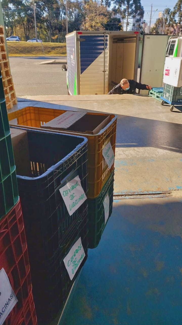 Estado começa a distribuir 85 mil vacinas contra a Covid-19 para primeira dose
Foto SESA