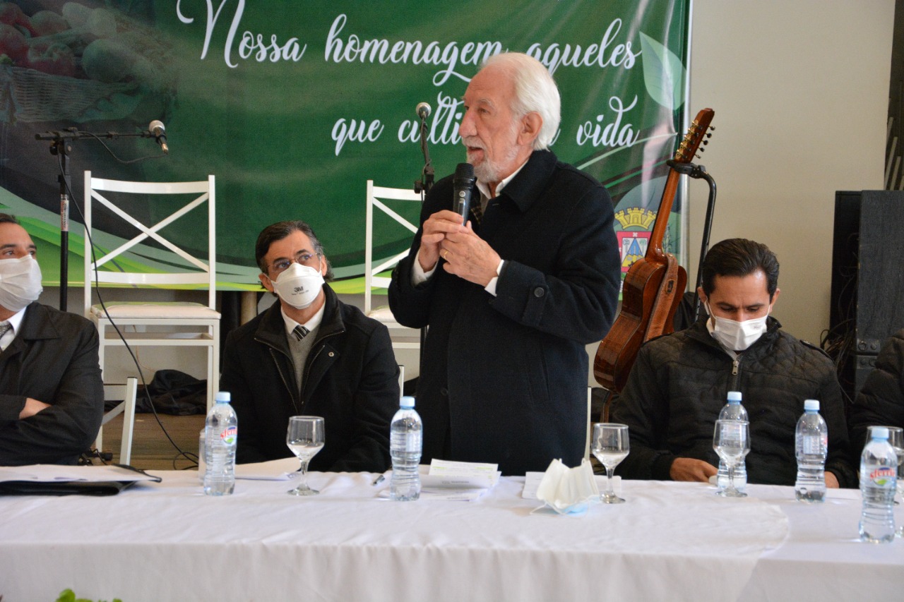 O vice-governador Darci Piana inaugurou nesta quinta-feira (29), em Corbélia, no Oeste do Paraná, uma Unidade Básica de Saúde (UBS) no bairro Santa Catarina e de uma quadra de esportes no Jardim Juliana.Foto: Gisele Barão