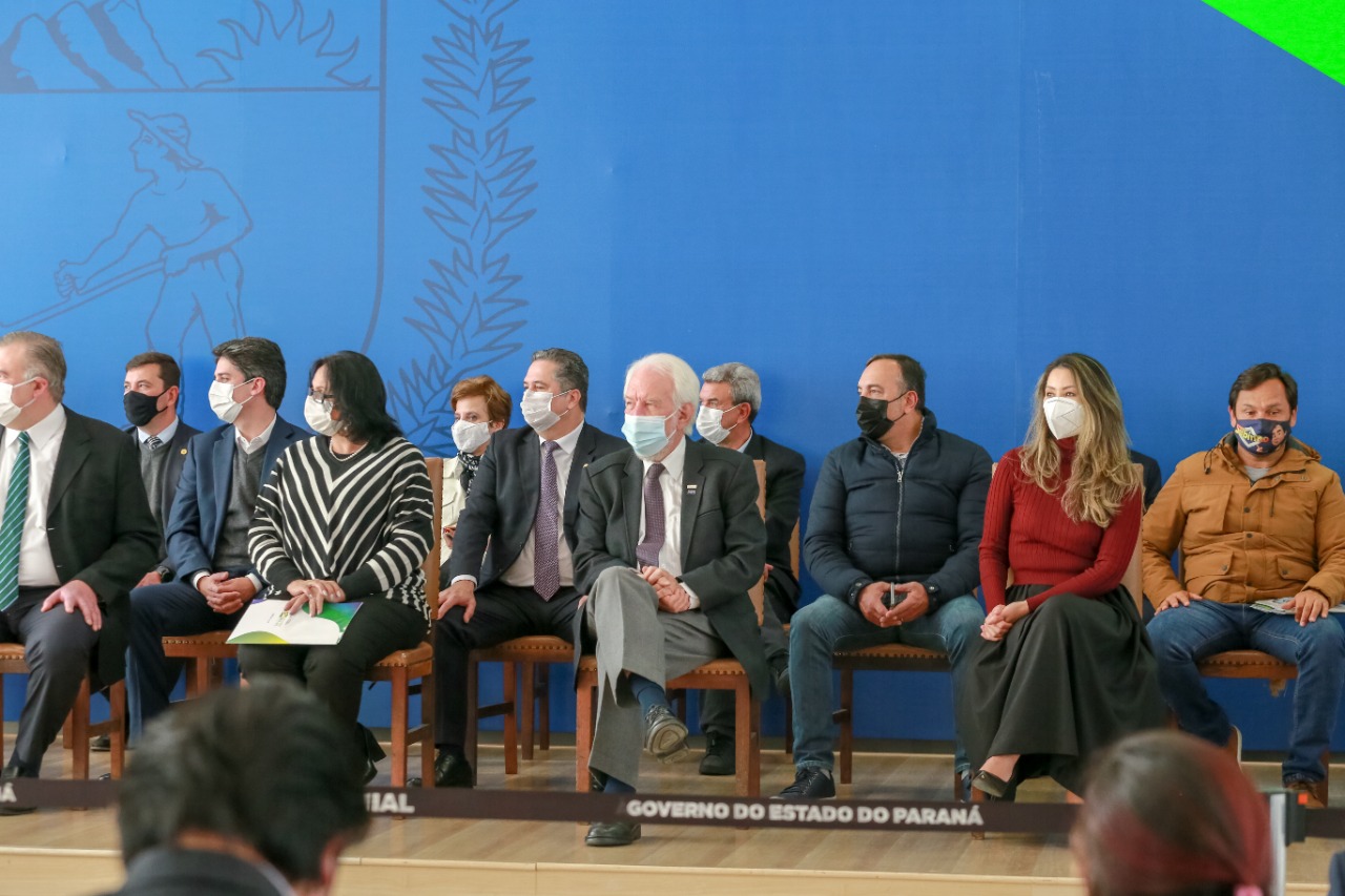 O vice governador Darci Piana recebe nesta segunda-feira (02) a ministra da Mulher, da Família e dos Direitos Humanos, Damares Alves no Palacio Iguacu. Curitiba, 02/08/2021 - Foto: Valdelino Pontes/AEN