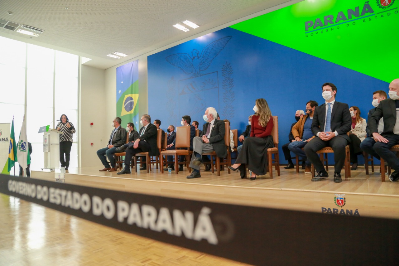 O vice governador Darci Piana recebe nesta segunda-feira (02) a ministra da Mulher, da Família e dos Direitos Humanos, Damares Alves no Palacio Iguacu. Curitiba, 02/08/2021 - Foto: Valdelino Pontes/AEN