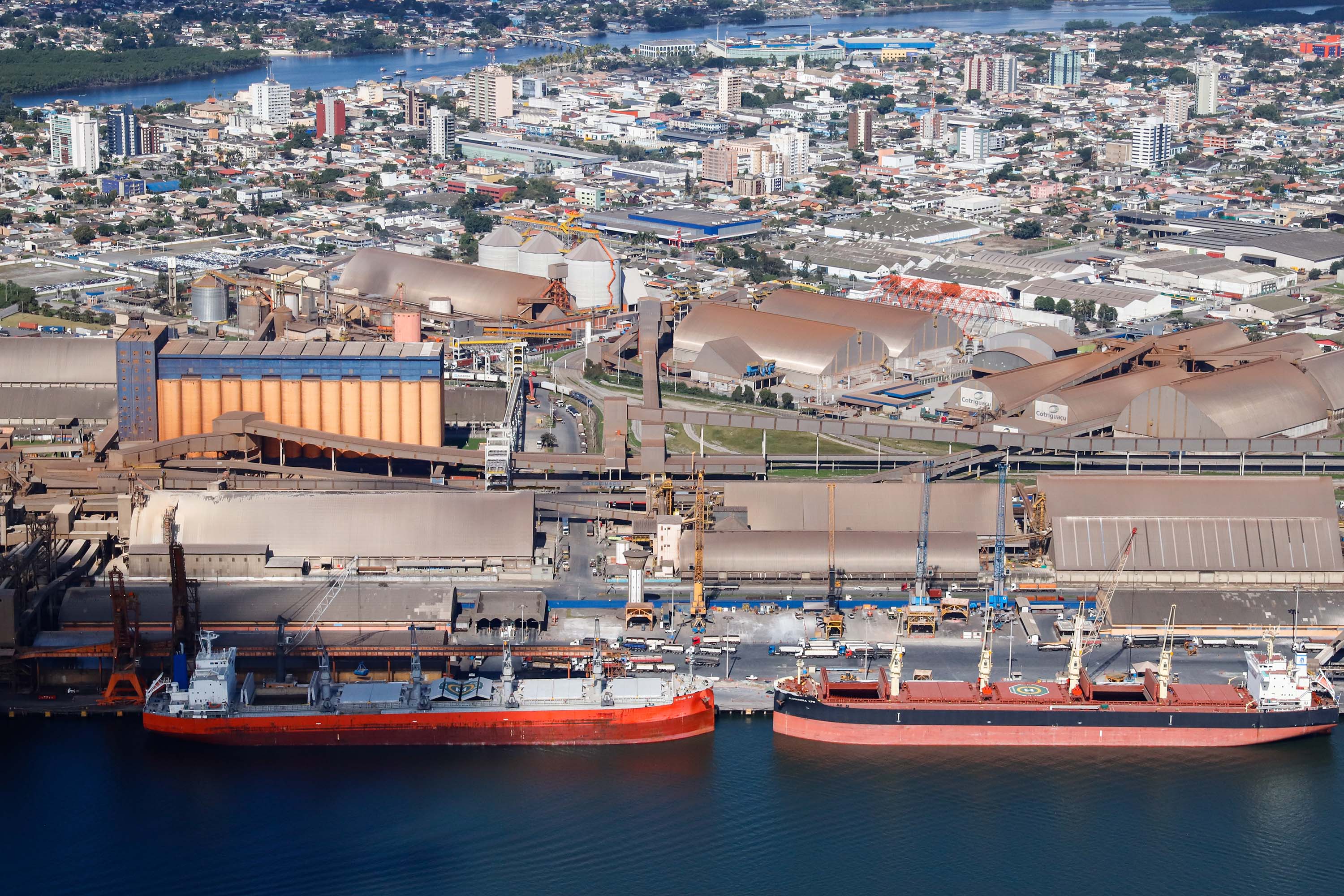 Corredor de Exportação do Porto de Paranaguá registra alta de 6% em julho. Foto: Rodrigo Felix Leal/SEIL