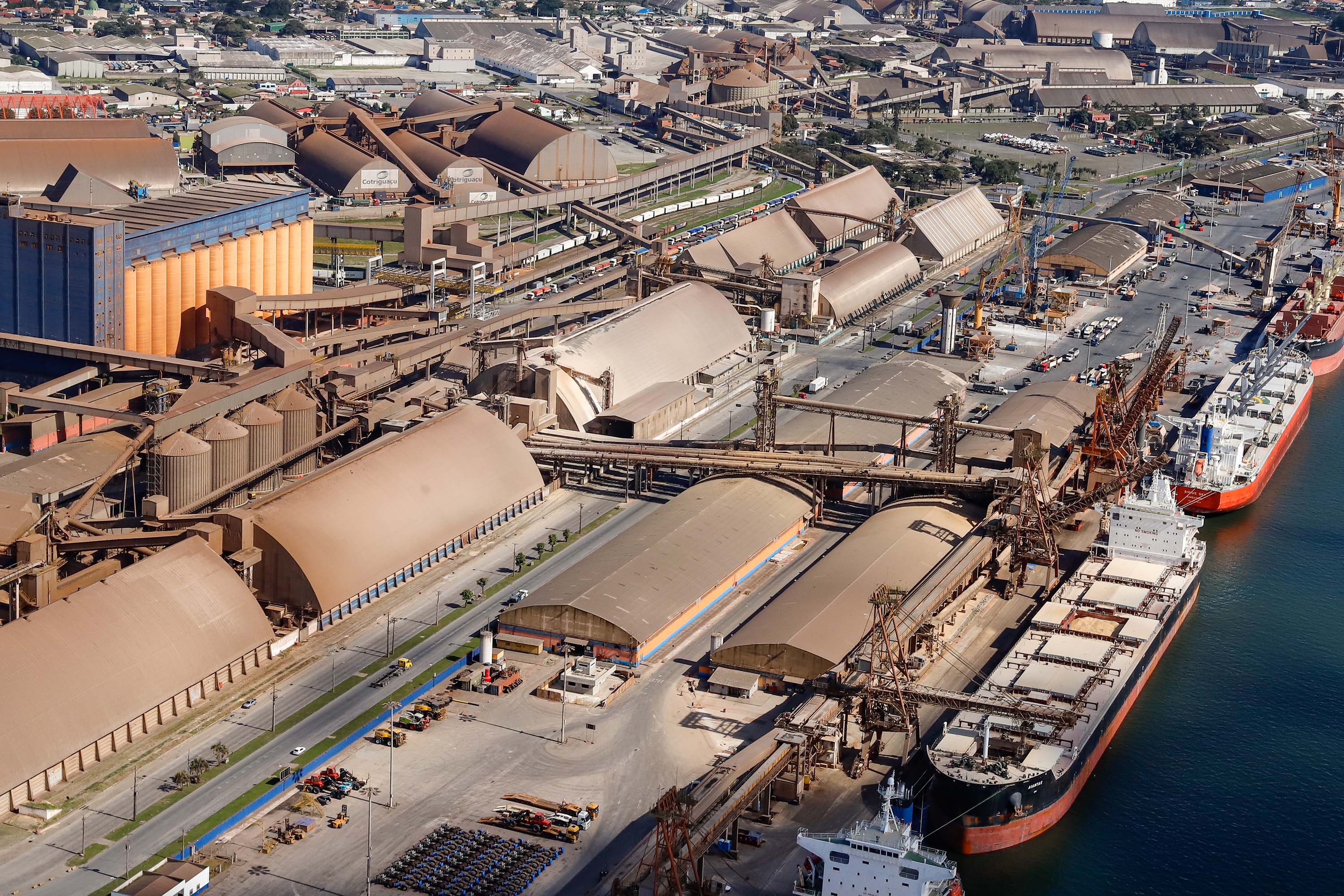 Corredor de Exportação do Porto de Paranaguá registra alta de 6% em julho. Foto: Rodrigo Felix Leal/SEIL