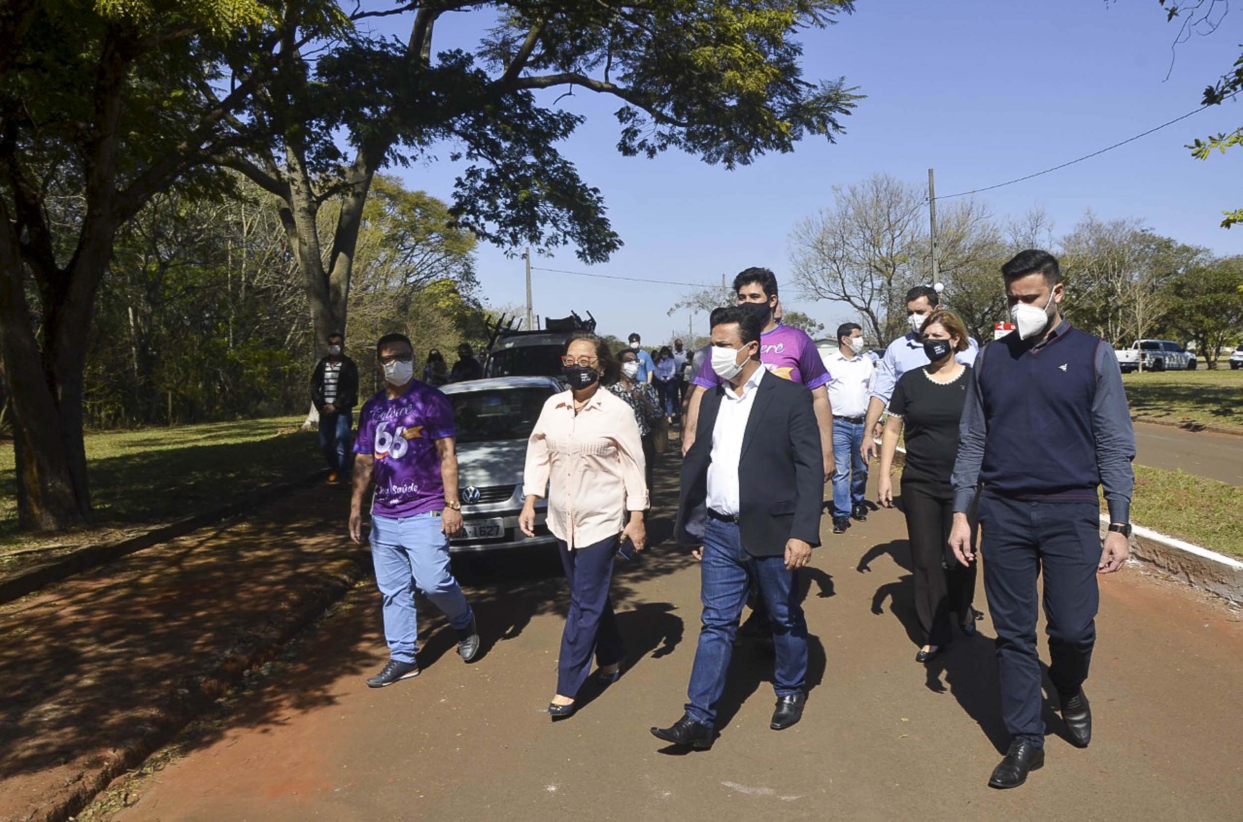 O descerramento de duas placas, uma sobre a data comemorativa em si e outra alusiva ao início do curso de Física Médica, marcou hoje (9) as celebrações oficiais sobre os 30 anos do Câmpus Regional de Goioerê (CRG) da Universidade Estadual de Maringá (UEM). Foto:Assessoria de Imprensa da Prefeitura de Goioerê