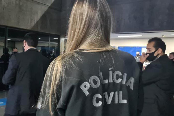 Uma força tarefa envolvendo a Polícia Civil do Paraná (PCPR), a Receita Federal, as Receitas Estaduais do Paraná, Minas Gerais e São Paulo e Instituto de Criminalística do Paraná está nas ruas, desde as primeiras horas da manhã desta quinta-feira (12), para cumprir dez mandados de busca e apreensão.  -  Curitiba, 12/08/2021  -  Foto: PCPR