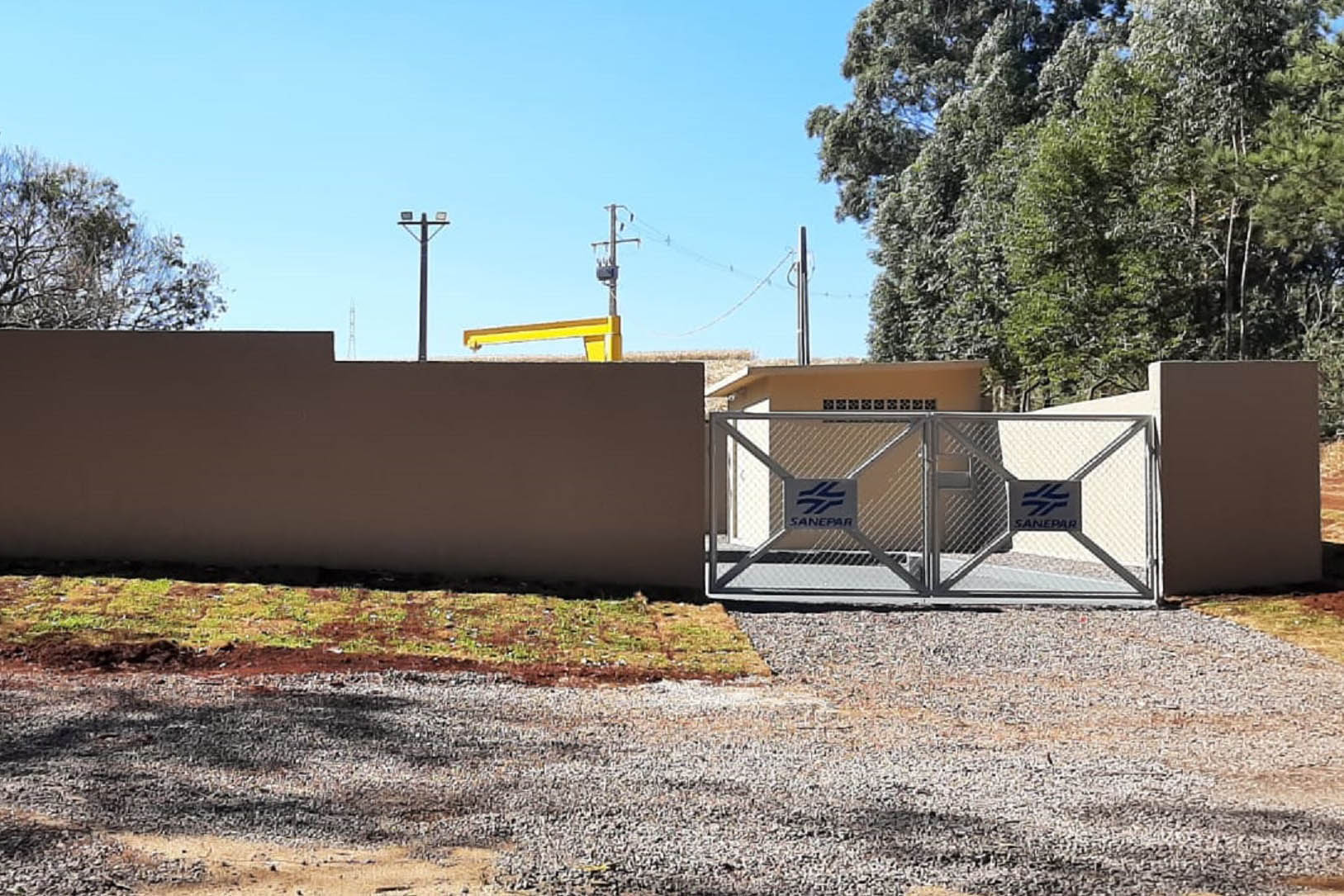 A Sanepar acaba de concluir as obras de implantação das redes coletoras e da estação elevatória de esgoto que vão atender os moradores dos bairros Santos Dumont e Aeroporto, em Cascavel.  - Cascavel, 13/08/2021  -  Foto: Sanepar