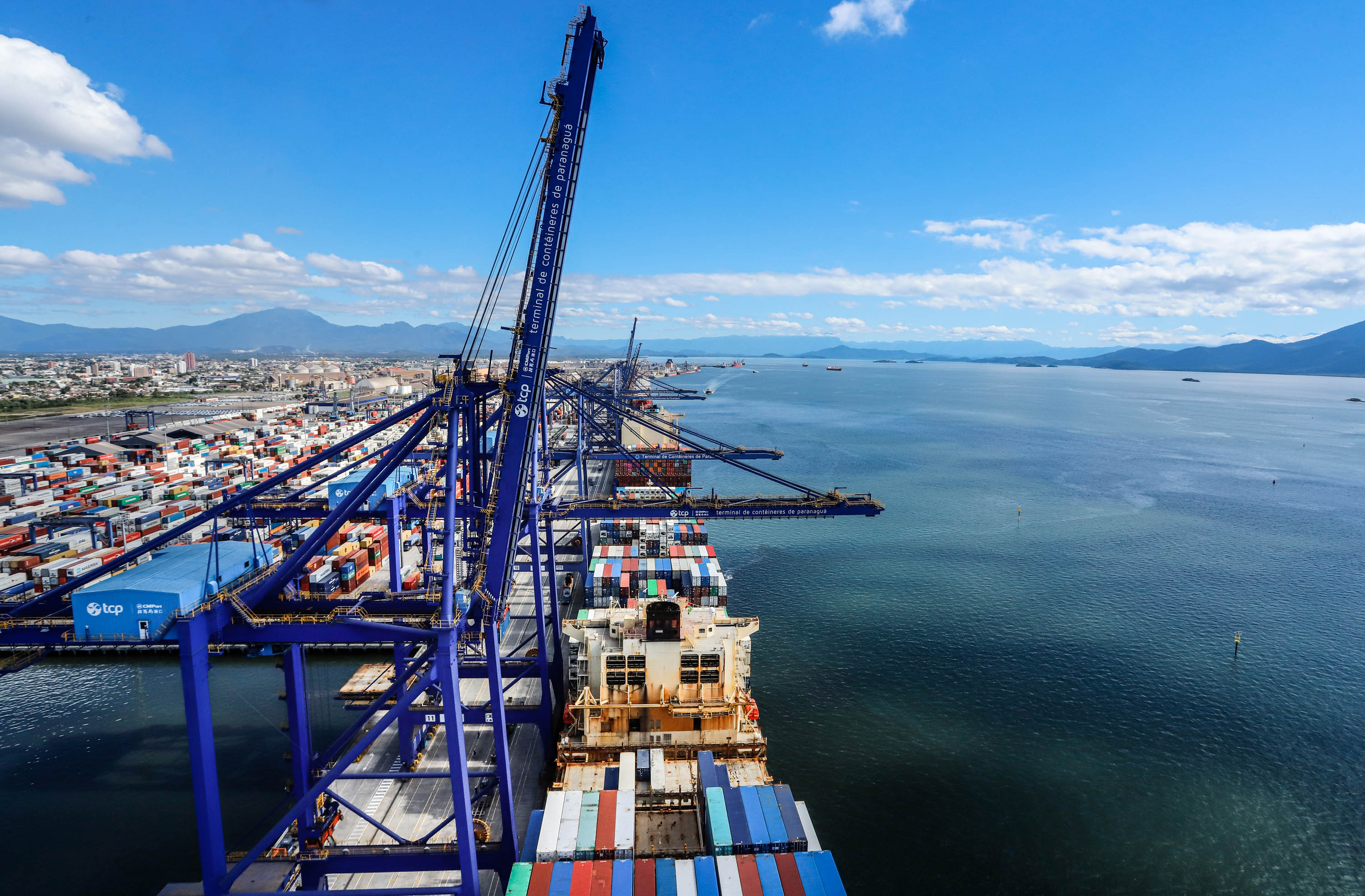 A balança do comércio realizado pelos Portos do Paraná no acumulado de janeiro a julho deste ano registra superávit de US$ 2,6 bilhões. - Paranaguá, 16/08/2021  -  Foto: Rodrigo Félix Leal/Infraestrutura