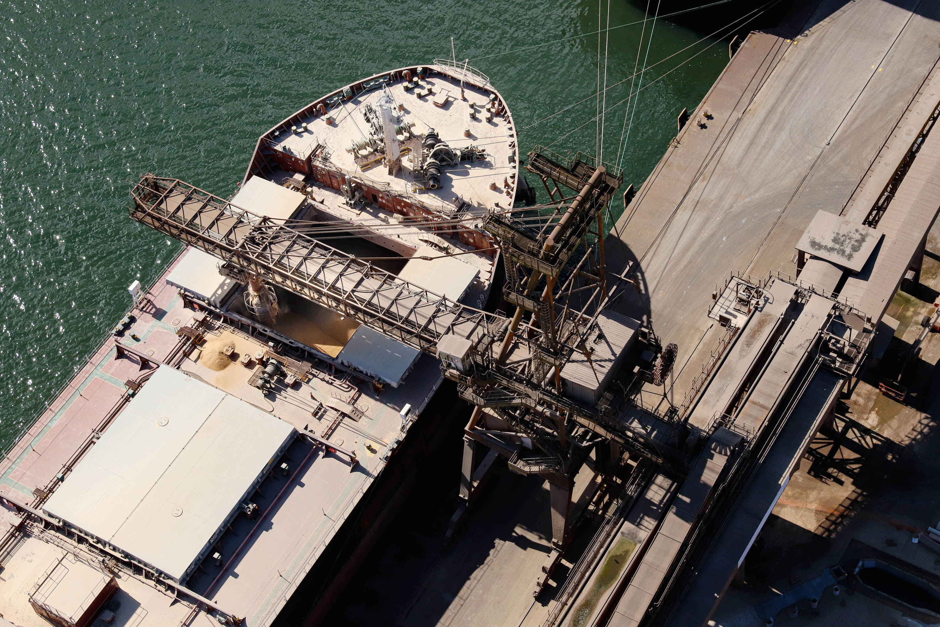 Movimentação geral de cargas cresce 13% em julho nos Portos do Paraná  -  Foto: Rodrigo Félix Leal