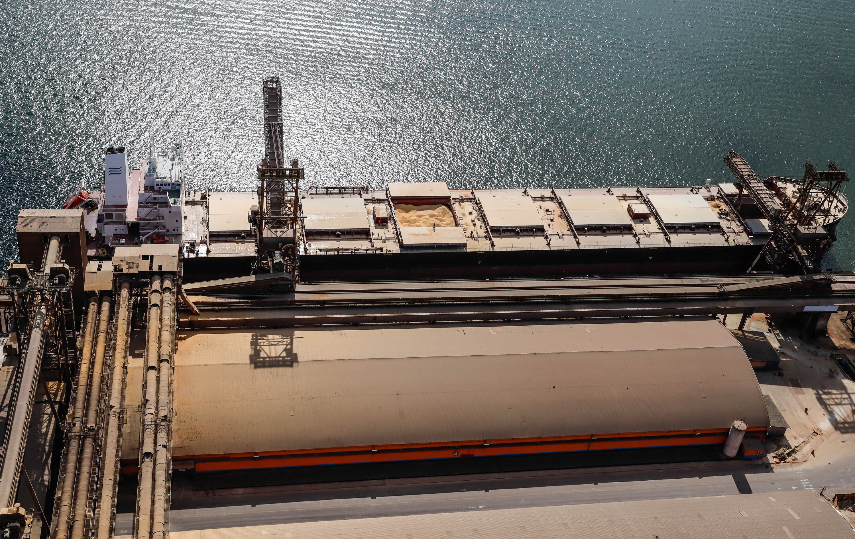 Movimentação geral de cargas cresce 13% em julho nos Portos do Paraná  -  Foto: Rodrigo Félix Leal