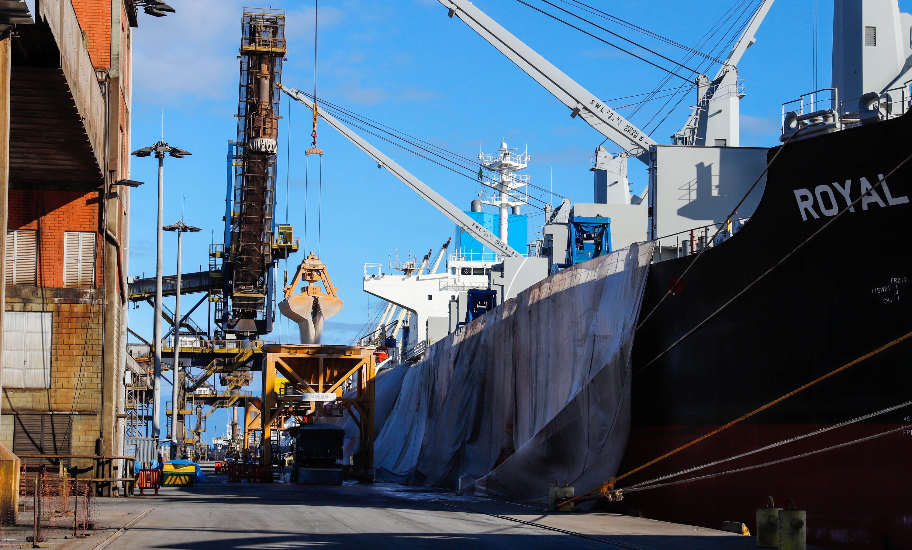 Movimentação geral de cargas cresce 13% em julho nos Portos do Paraná  -  Foto: Rodrigo Félix Leal