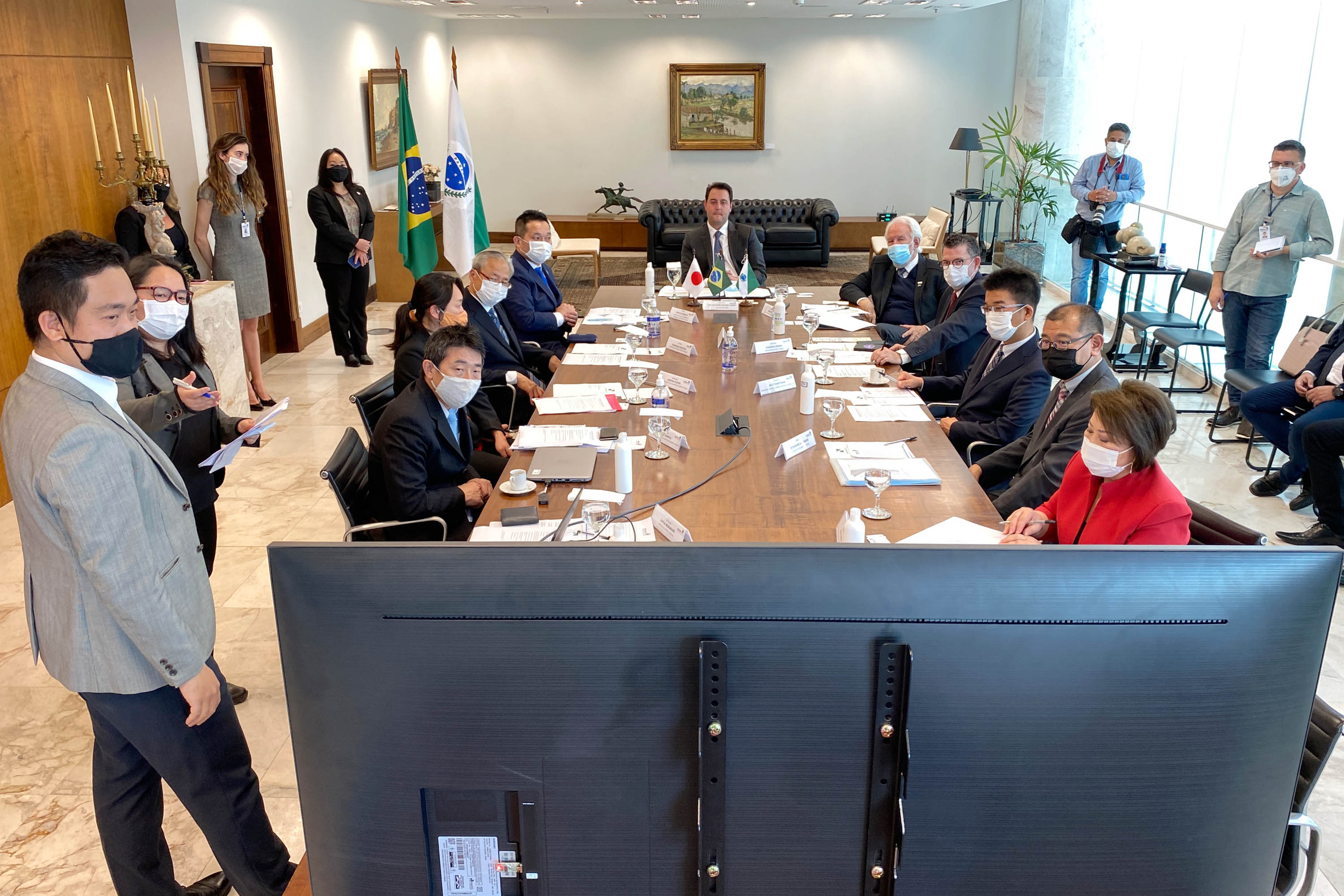 Governador Carlos Massa Ratinho Junior recebe anúncio de investimentos pela Sumitomo Rubber do Brasil e apresentação de empresas japonesas. Palácio Iguaçu, Curitiba, 17/agosto/2021. - Foto: José Fernando Ogura/AEN