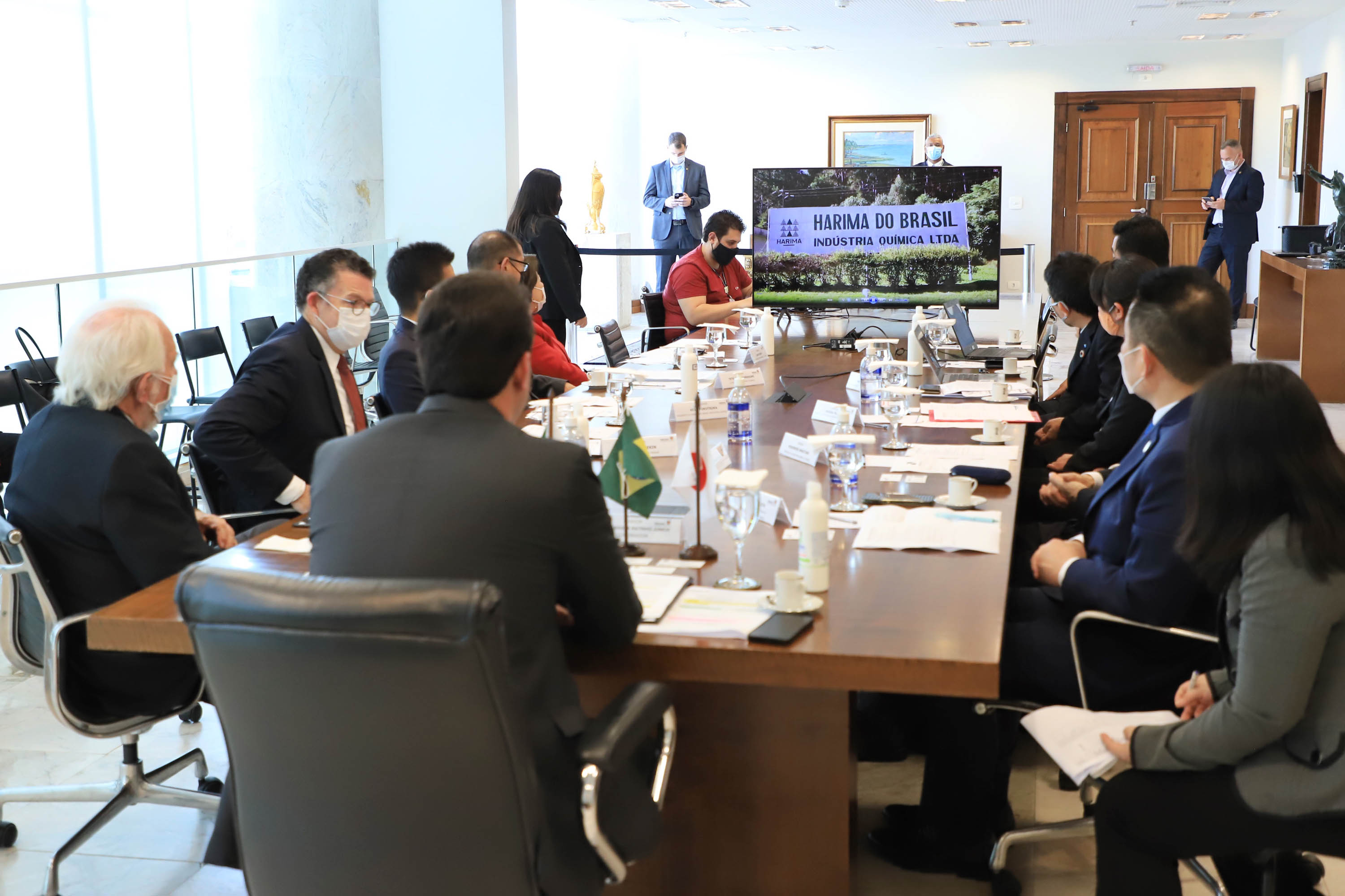 Governador Carlos Massa Ratinho Junior recebe anúncio de investimentos pela Sumitomo Rubber do Brasil e apresentação de empresas japonesas. Palácio Iguaçu, Curitiba, 17/agosto/2021. - Foto: José Fernando Ogura/AEN