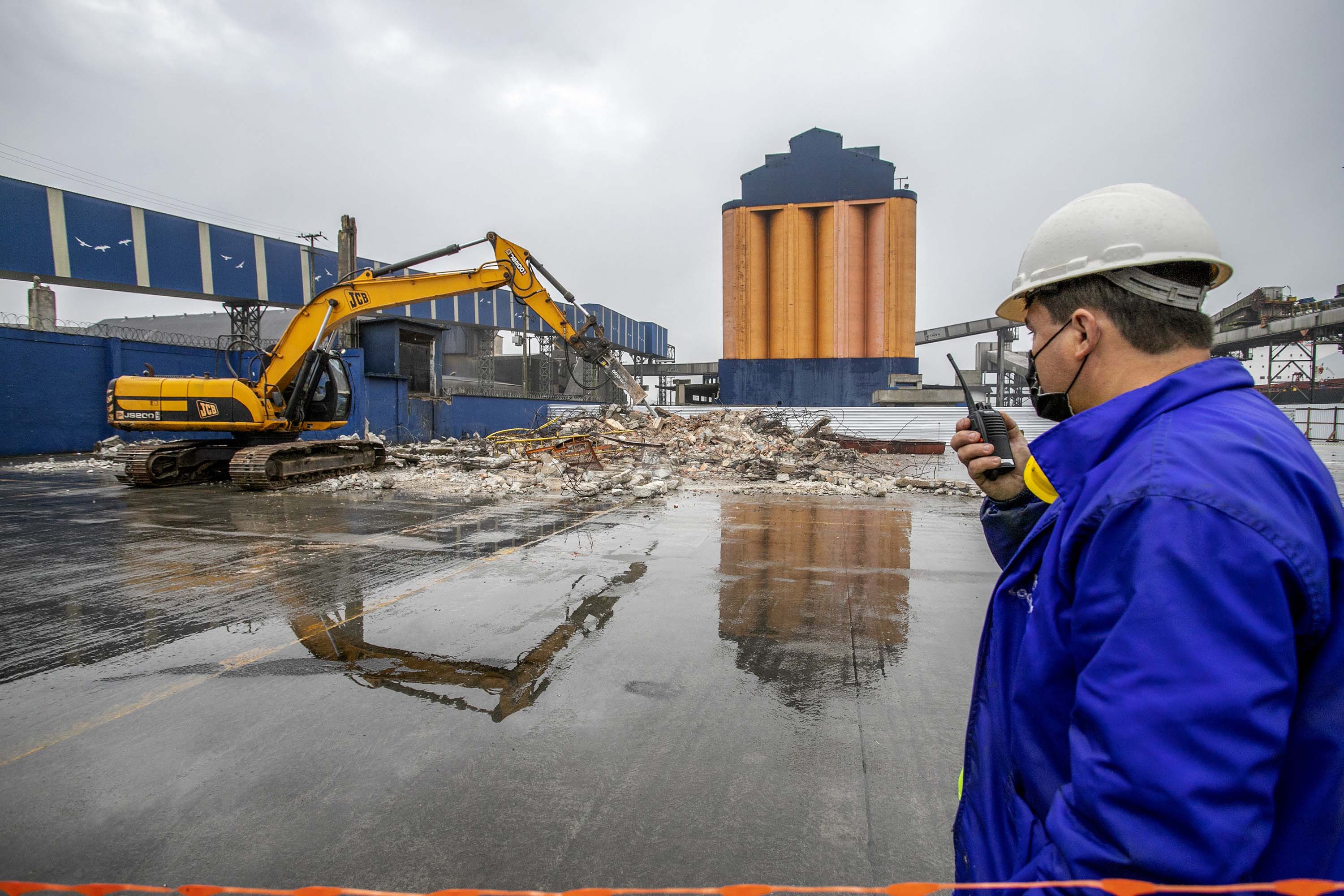 Obras fazem Porto de Paranaguá evoluir a oeste do cais. Foto: Claudio Neves