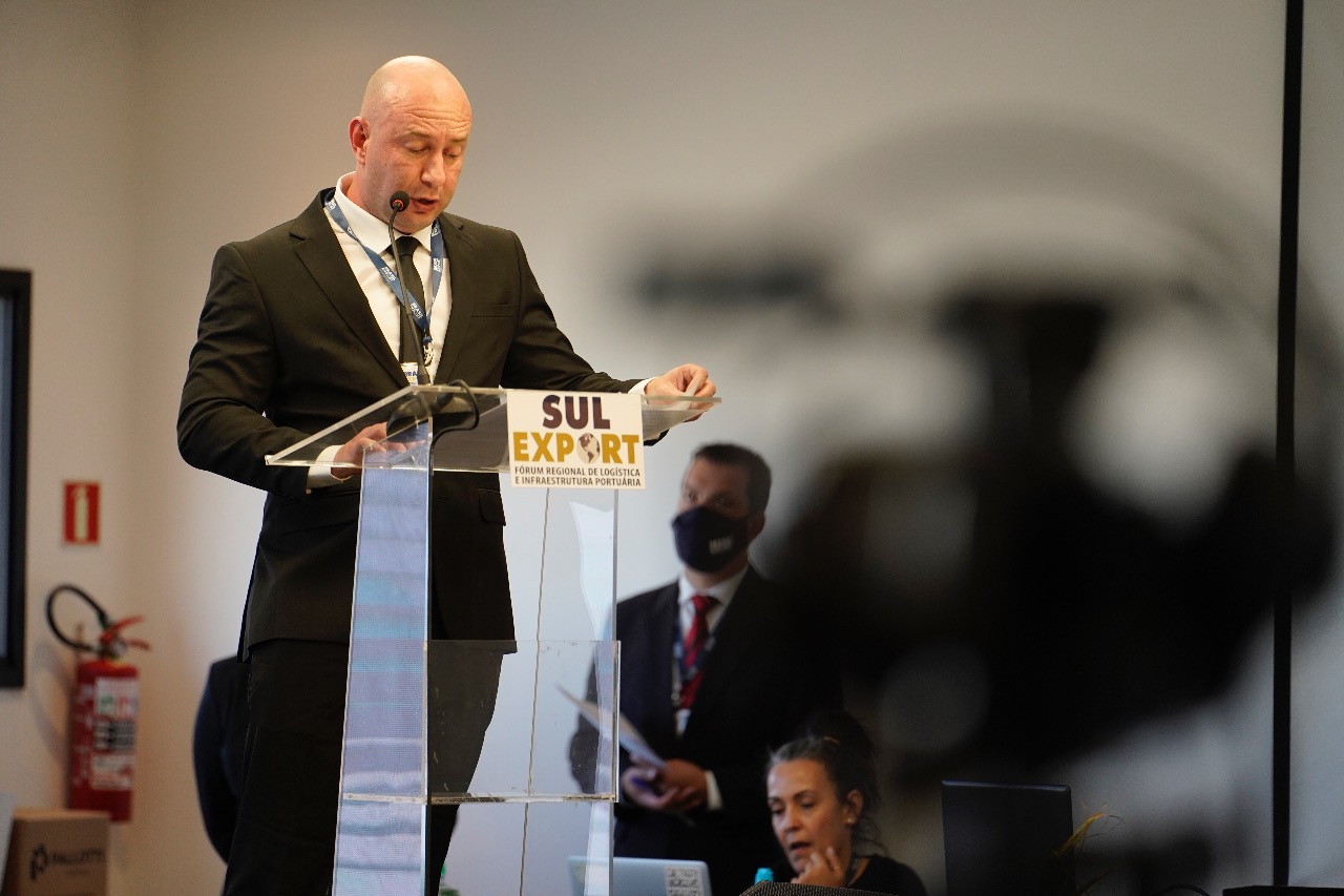 Porto do Sul debatem a atividade portuária
Imagens dos representantes da Portos do Paraná no evento. Foto: Robert Silva/Sul Export