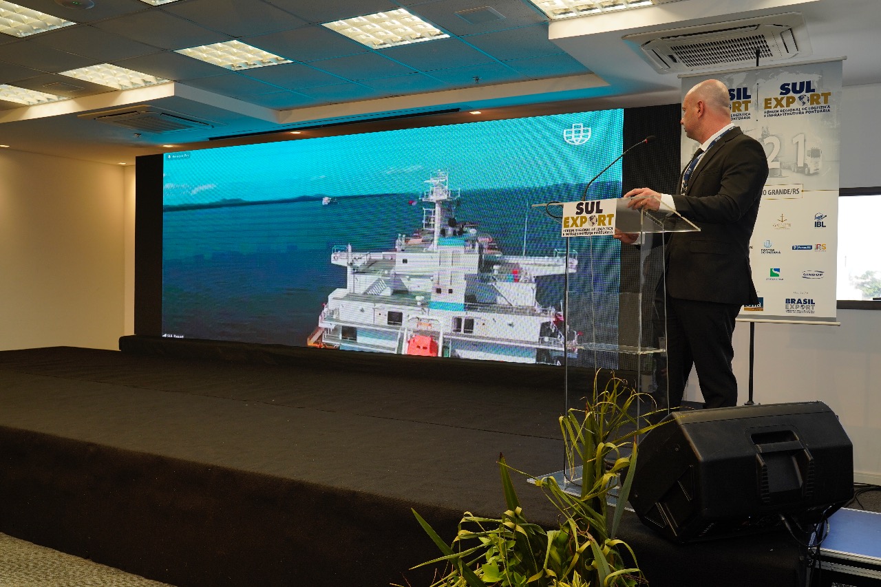 Porto do Sul debatem a atividade portuária
Imagens dos representantes da Portos do Paraná no evento. Foto: Robert Silva/Sul Export