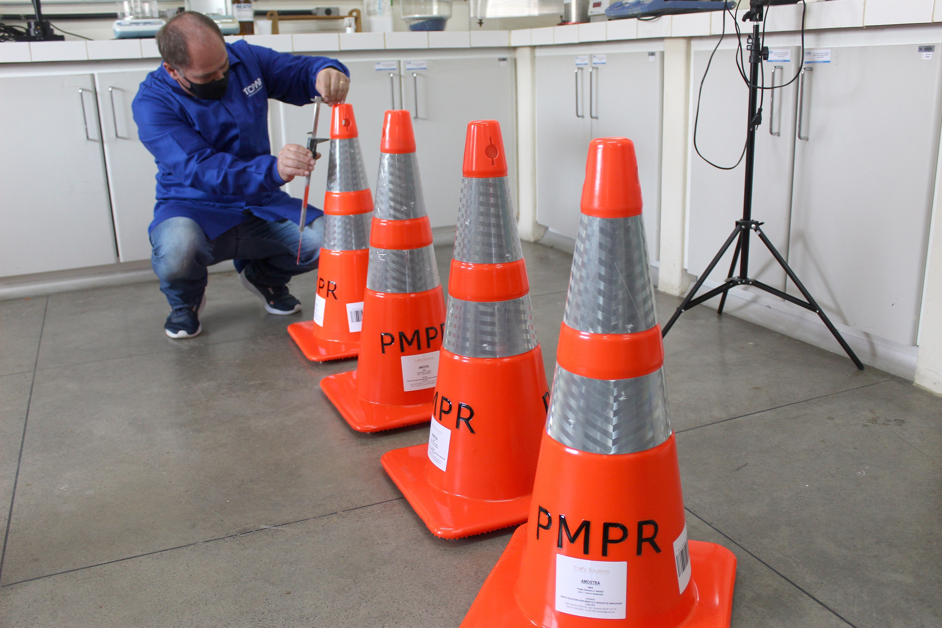 Ensaios desenvolvidos pelo Tecpar reforçam a segurança no trânsito  - Foto Luciano Sarote/Tecpar.