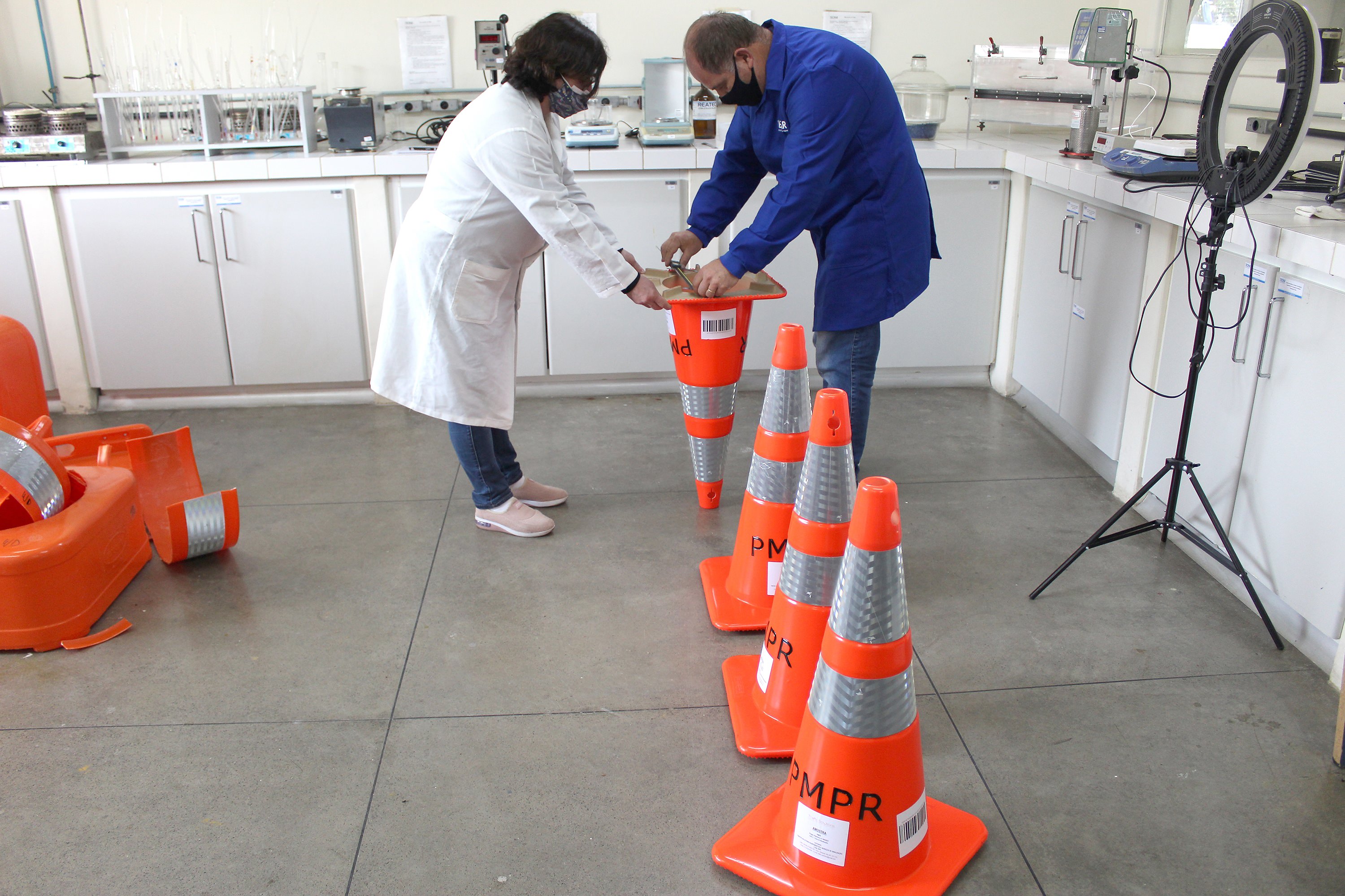 Ensaios desenvolvidos pelo Tecpar reforçam a segurança no trânsito  - Foto Luciano Sarote/Tecpar.