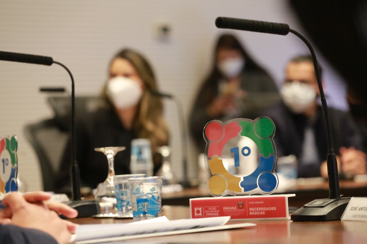 Representantes das três entidades sociais vencedoras do Prêmio Ação Solidária Paraná de 2020 foram recebidos no Palácio Iguaçu, nesta quinta-feira (16), para a entrega do troféu e certificado de reconhecimento da competição de solidariedade promovida pelo Governo do Estado