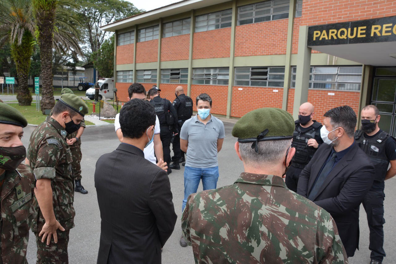Agentes penitenciários participam de curso de habilitação em fuzil e armeiro no Exército Brasileiro  -  Curitiba, 20/09/2021  -  Foto: DEPEN-PR