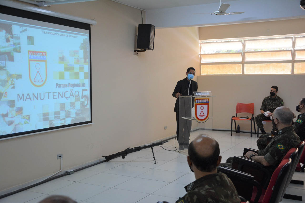Agentes penitenciários participam de curso de habilitação em fuzil e armeiro no Exército Brasileiro  -  Curitiba, 20/09/2021  -  Foto: DEPEN-PR