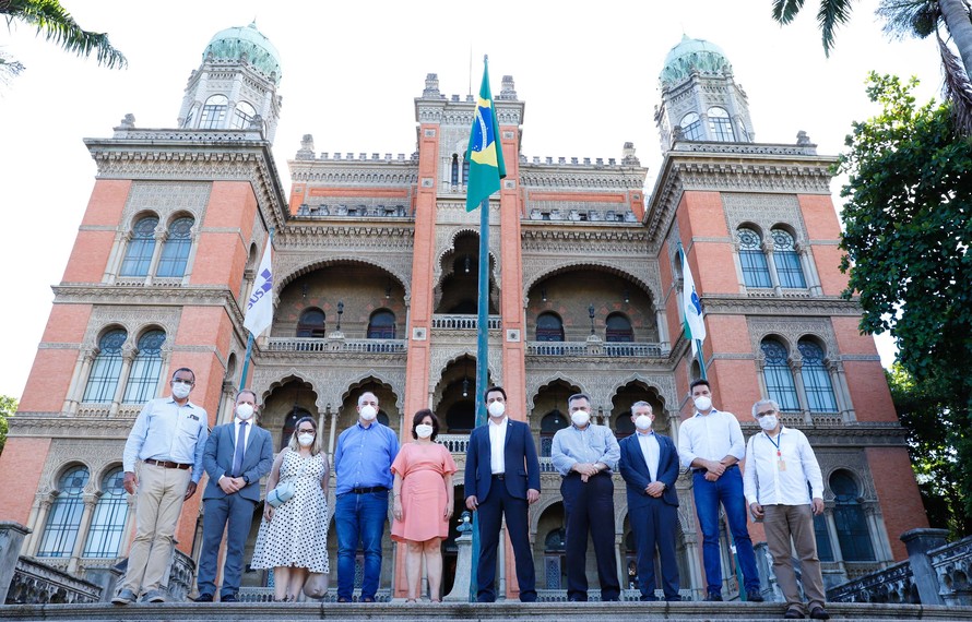 Tecpar e Fiocruz avaliam projeto na área de biotecnologia e saúde humana
Foto: Rodrigo Felix Leal