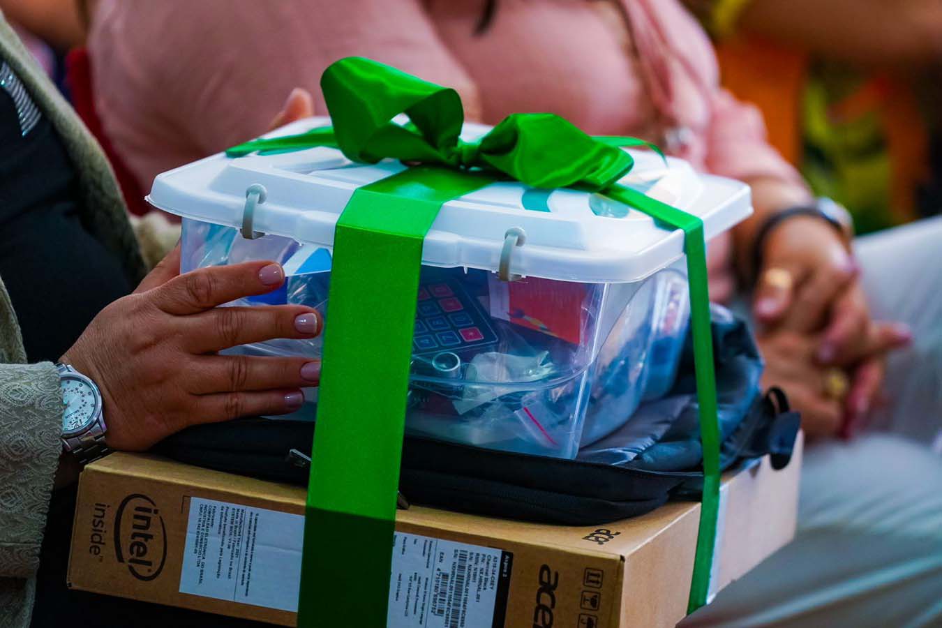 Governo entrega novo lote de kits de robótica a escolas de 16 municípios . Foto: Guilherme Flores/Casa Civil