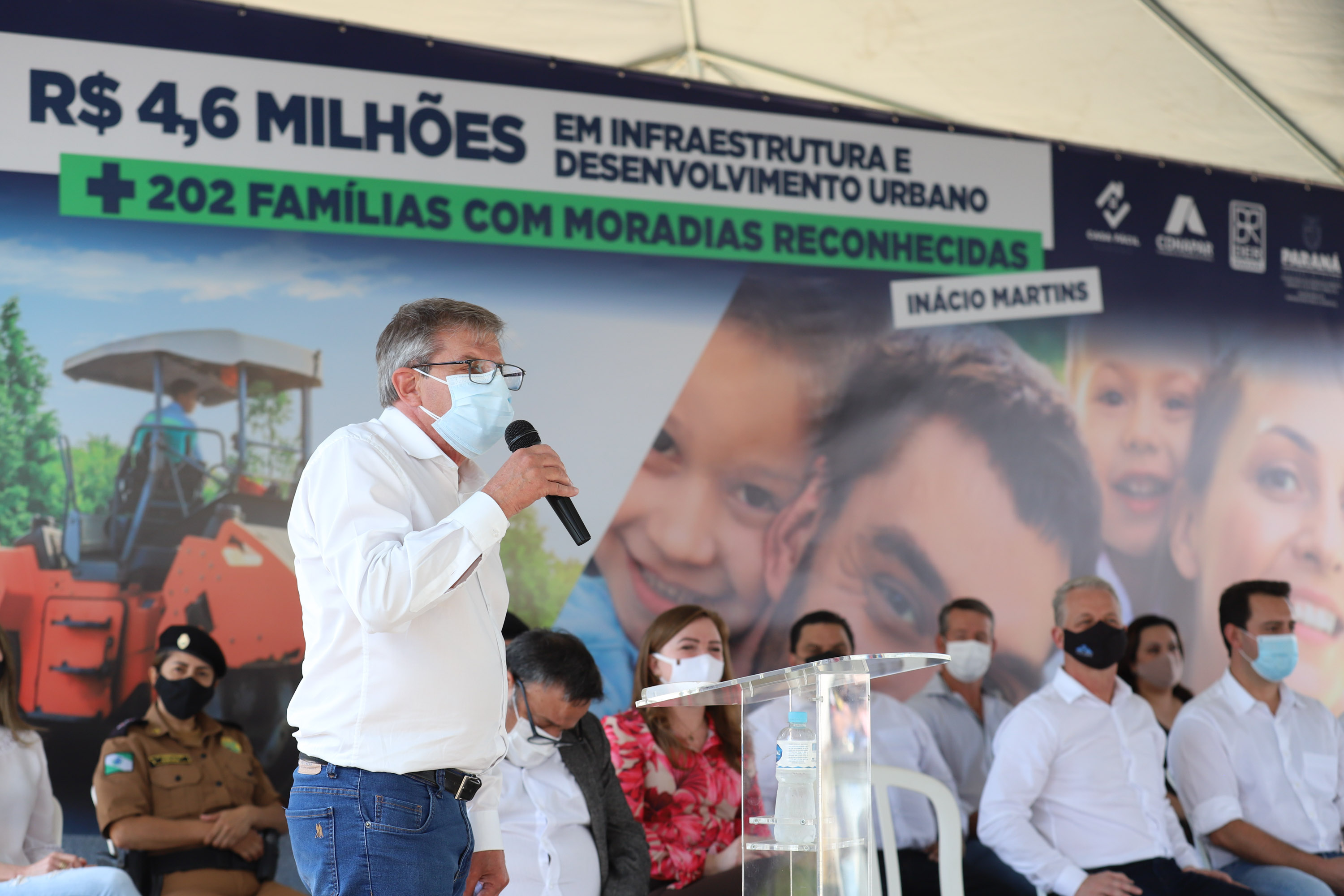 Inacio Martins O governador Carlos Massa Ratinho Junior entrega nesta sexta-feira (24), para Inácio Martins, no Centro-Sul do Estado, 202 títulos de regularização fundiária para moradores do bairro São Roque. E tambem libera R$ 2 milhões para pavimentação de vias. Na foto, presidente da Cohapar, Jorge Lange, 24/09/2021 - Foto: Geraldo Bubniak/AEN