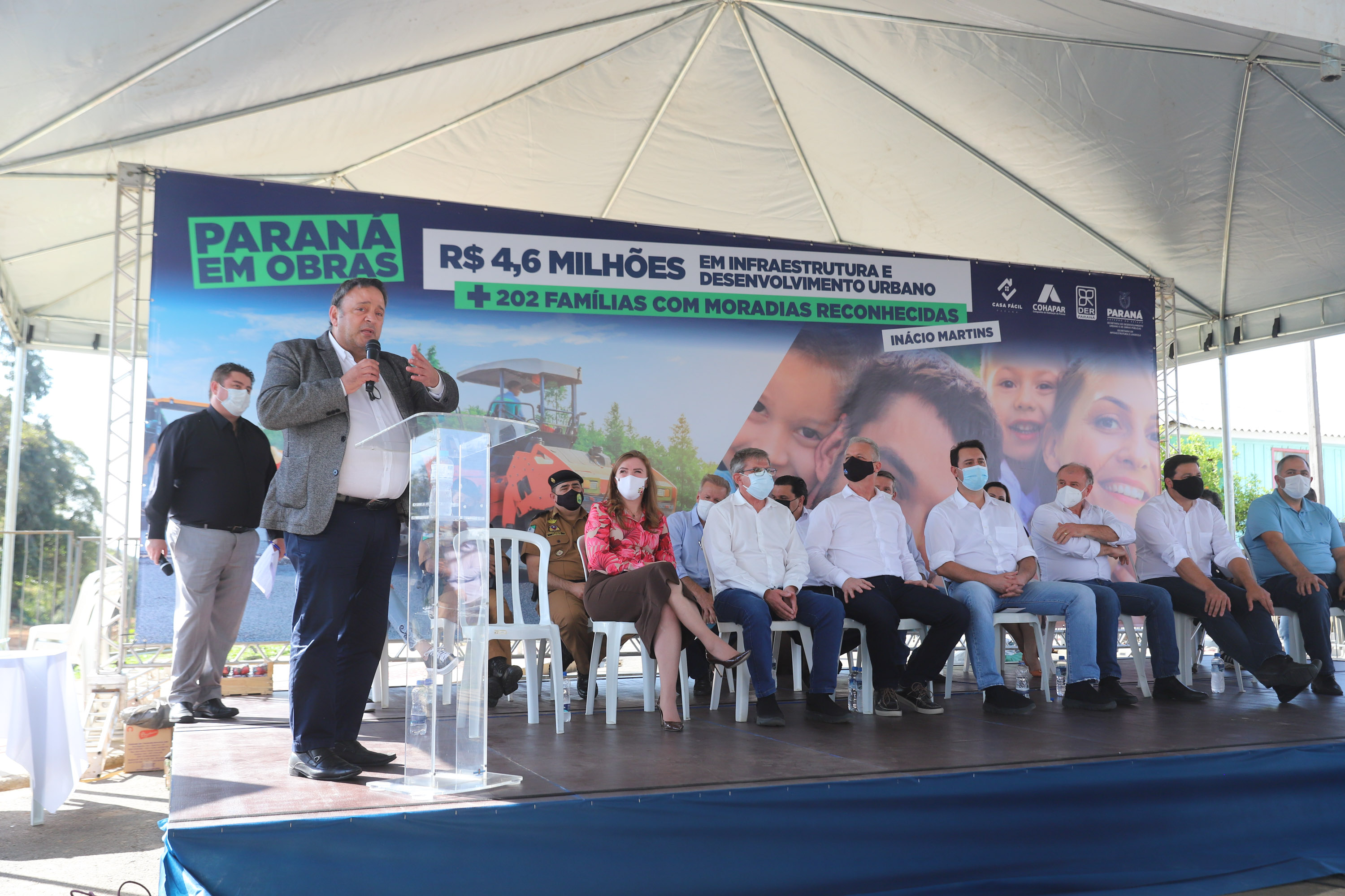 Inacio Martins O governador Carlos Massa Ratinho Junior entrega nesta sexta-feira (24), para Inácio Martins, no Centro-Sul do Estado, 202 títulos de regularização fundiária para moradores do bairro São Roque. E tambem libera R$ 2 milhões para pavimentação de vias. Na foto, o deputado Hussein Bakri24/09/2021 - Foto: Geraldo Bubniak/AEN
