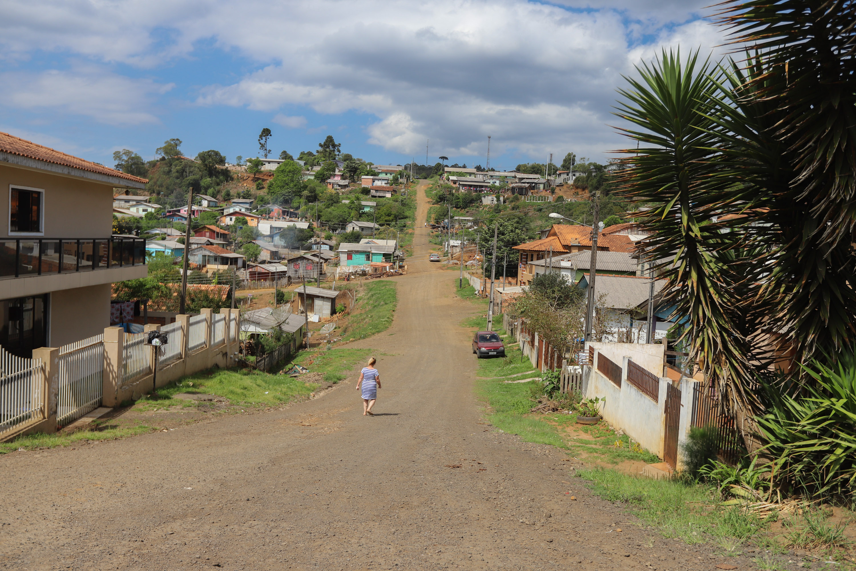 Inacio Martins O governador Carlos Massa Ratinho Junior entrega nesta sexta-feira (24), para Inácio Martins, no Centro-Sul do Estado, 202 títulos de regularização fundiária para moradores do bairro São Roque. E tambem libera R$ 2 milhões para pavimentação de vias. 24/09/2021 - Foto: Geraldo Bubniak/AEN