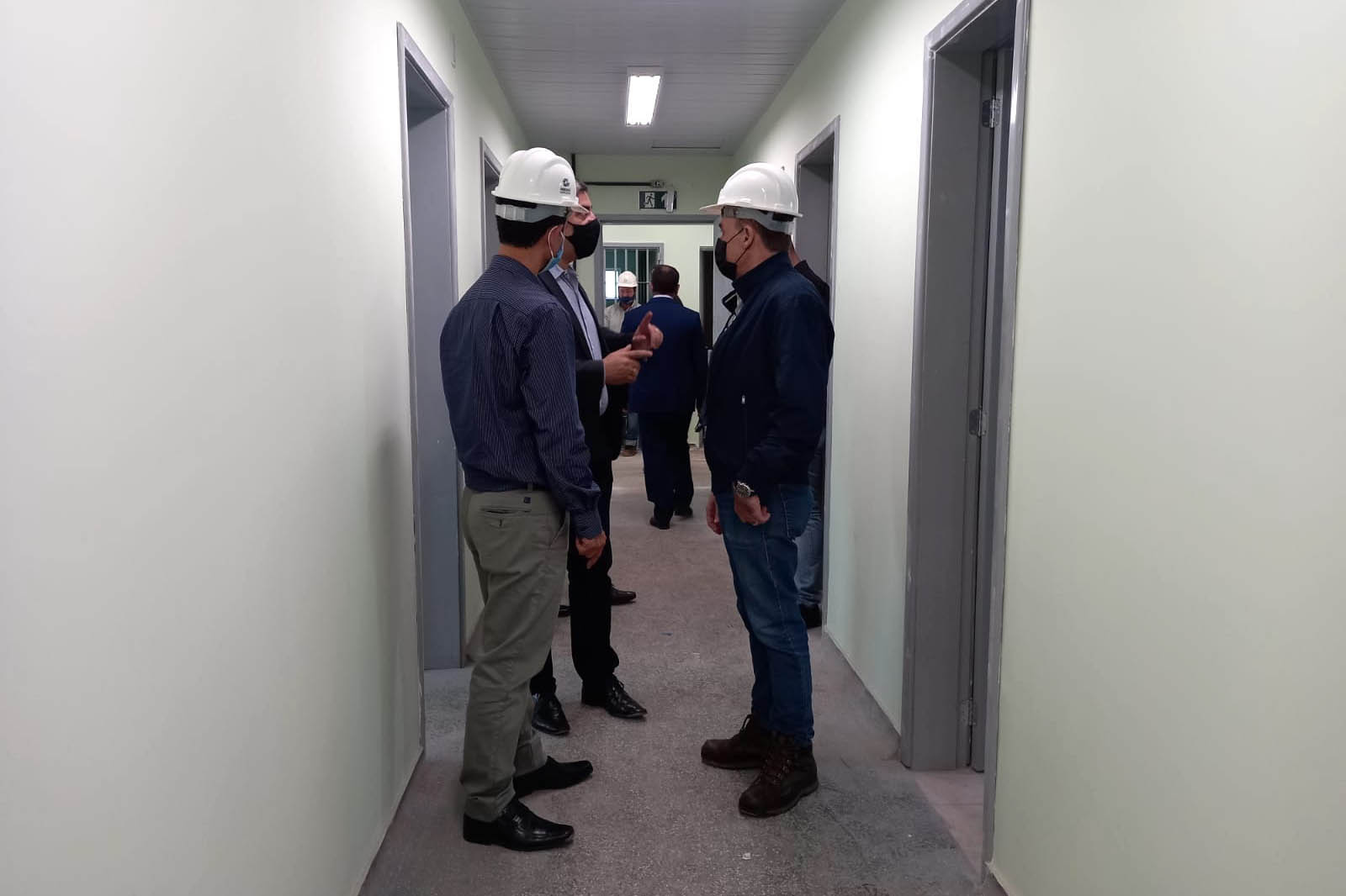 O Secretário da Segurança Pública, Romulo Marinho Soares, esteve em Londrina, nesta quinta-feira (30/09), para acompanhar as obras da Cadeia Pública de Londrina, que estão sendo finalizadas e têm previsão de entrega para novembro deste ano. -  Londrina, 30/09/2021  -  Foto: SESP-PR