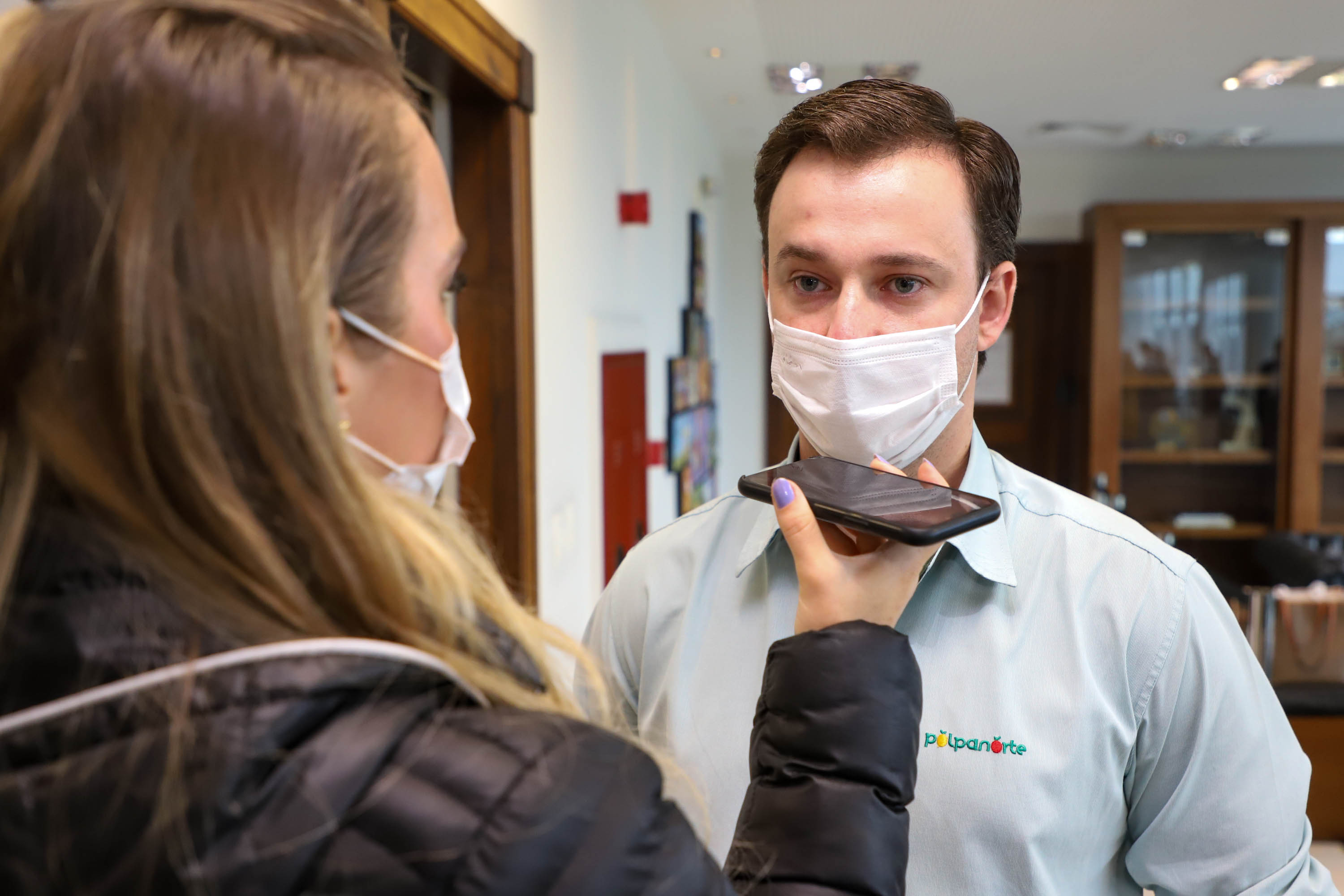 Governador Carlos Massa Ratinho Junior recebe projeto da ponte do Rio Ivai.  -  Curitiba, 04/10/2021  -  Foto: Ari Dias/ AEN.