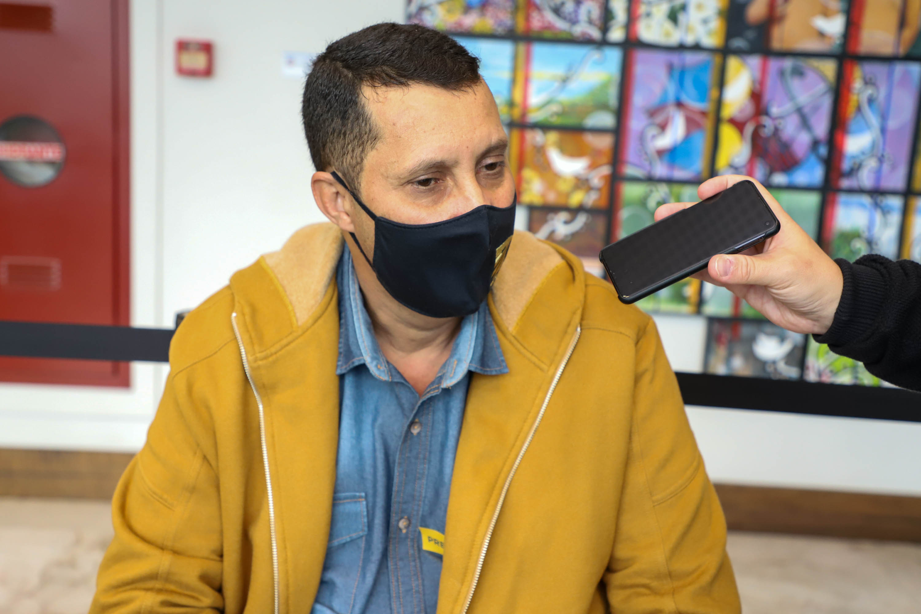 Governador Carlos Massa Ratinho Junior recebe projeto da ponte do Rio Ivai.  -  Curitiba, 04/10/2021  -  Foto: Ari Dias/ AEN.