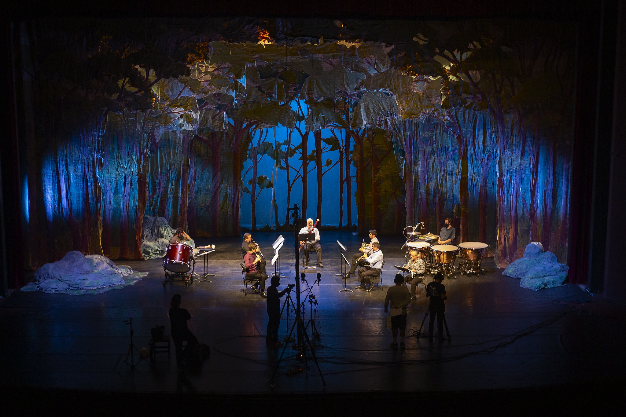 O Teatro Guaíra preparou uma programação virtual especial para celebrar o Dia das Crianças. Os pequenos poderão assistir a um concerto da Orquestra Sinfônica do Paraná (OSP), que apresenta a obra ?Pedro e o Lobo?, e ao projeto Chromakids, do Balé Teatro Guaíra (BTG).  -  Curitiba, 08/10/2021  -  Foto:  Maringas Maciel/Teatro Guaíra