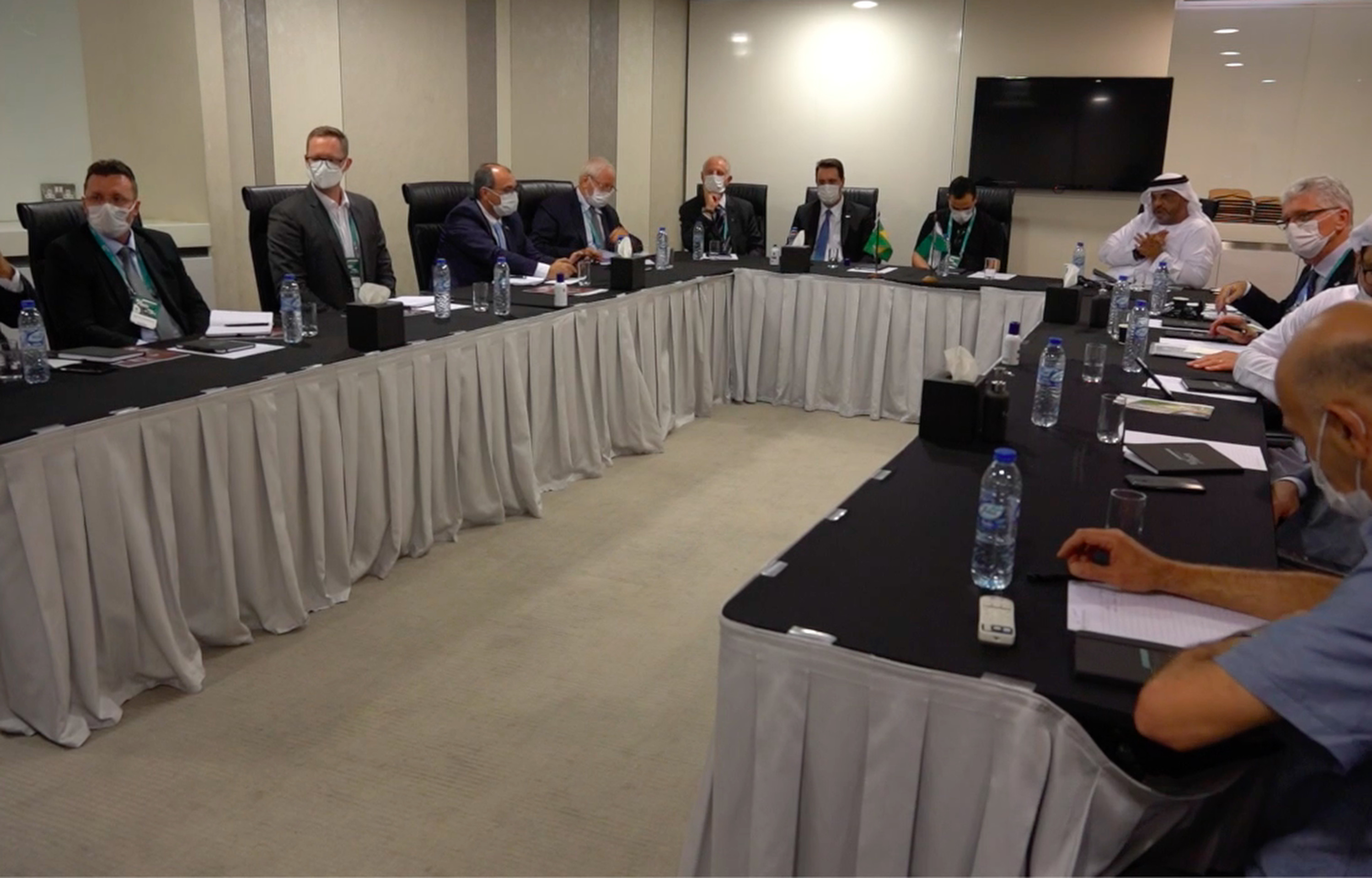 Governador e empresários paranaenses se reúnem com investidores em Dubai. Foto: Governo do Paraná