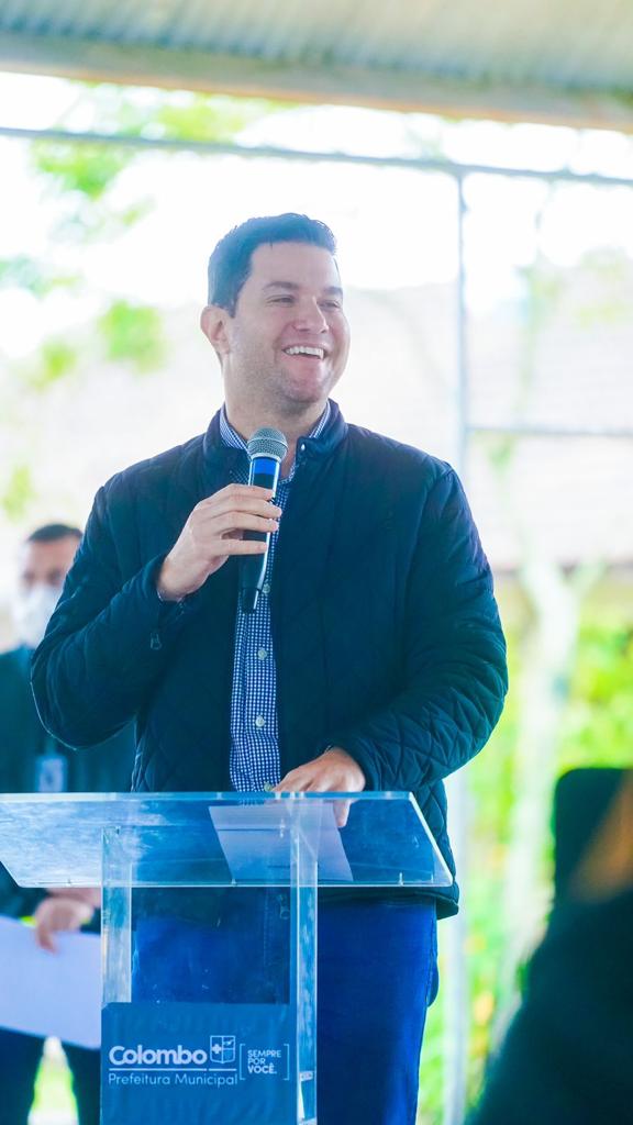 Mais 13 colégios estaduais de oito municípios receberam nesta segunda-feira (18) 117 kits educacionais de robótica — nove para cada instituição de ensino. Foram contempladas, desta vez, escolas do Núcleo Regional de Educação (NRE) da Área Metropolitana Norte. A cerimônia de entrega dos kits aconteceu no Colégio Estadual Altair da Silva Leme, em Colombo. Foto: Guilherme Flores/Casa Civil