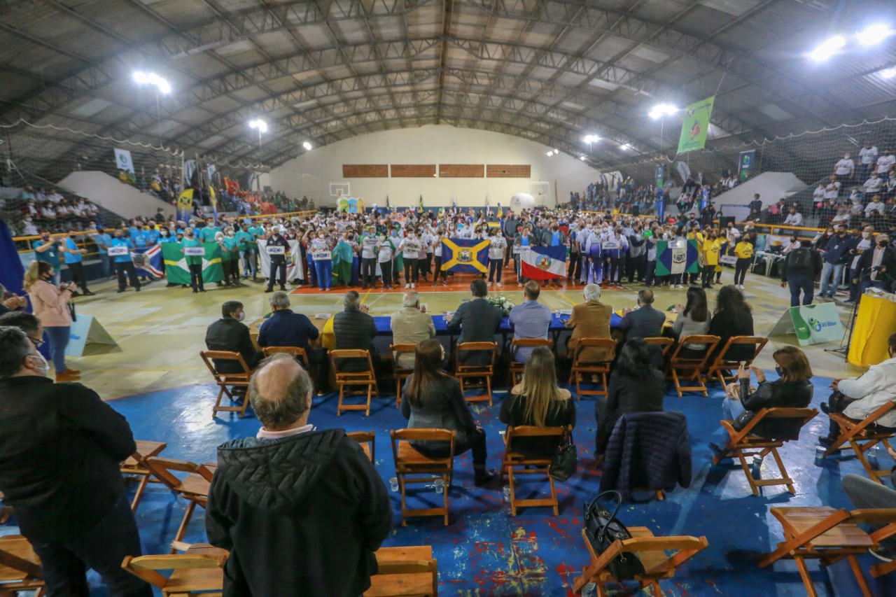 Abertura dos Jogos da Integração do Idoso, em Guaratuba. Foto: Valdelino Pontes/AEN