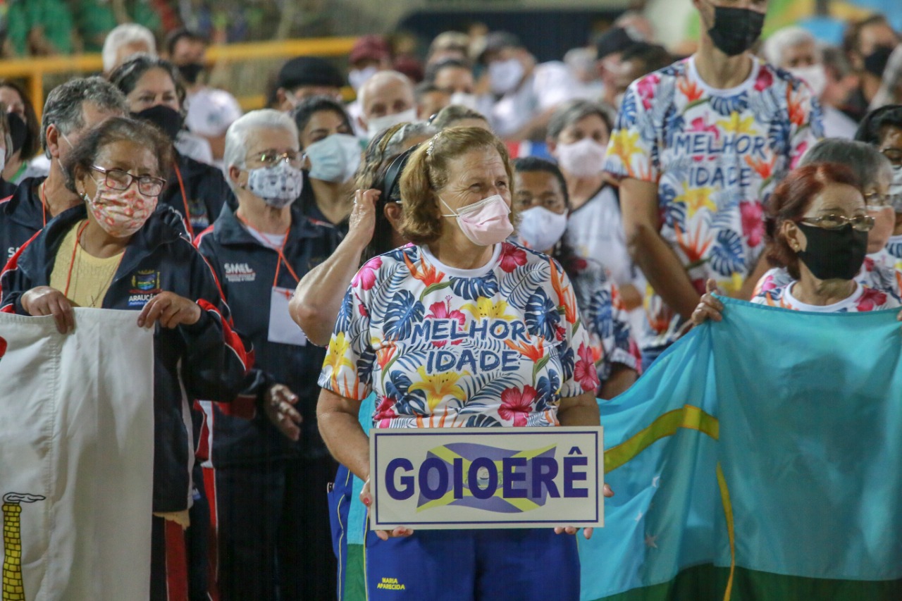 Abertura dos Jogos da Integração do Idoso, em Guaratuba. Foto: Valdelino Pontes/AEN