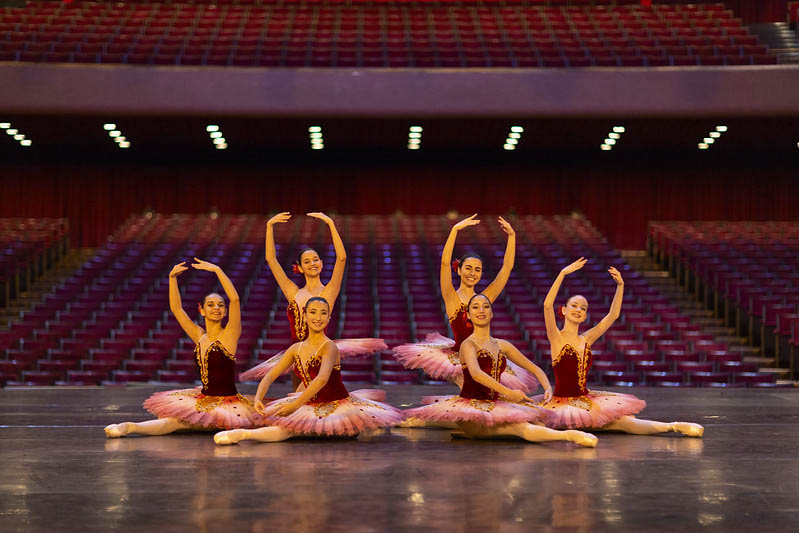 O Teatro Guaíra inicia na próxima sexta (22/10, ao meio-dia) o projeto ?Parques e Praças?, com apresentações de dança semanais em pontos turísticos de Curitiba. - Curitiba, 19/10/2021 - Foto: Maringas Maciel/Teatro Guaíra
