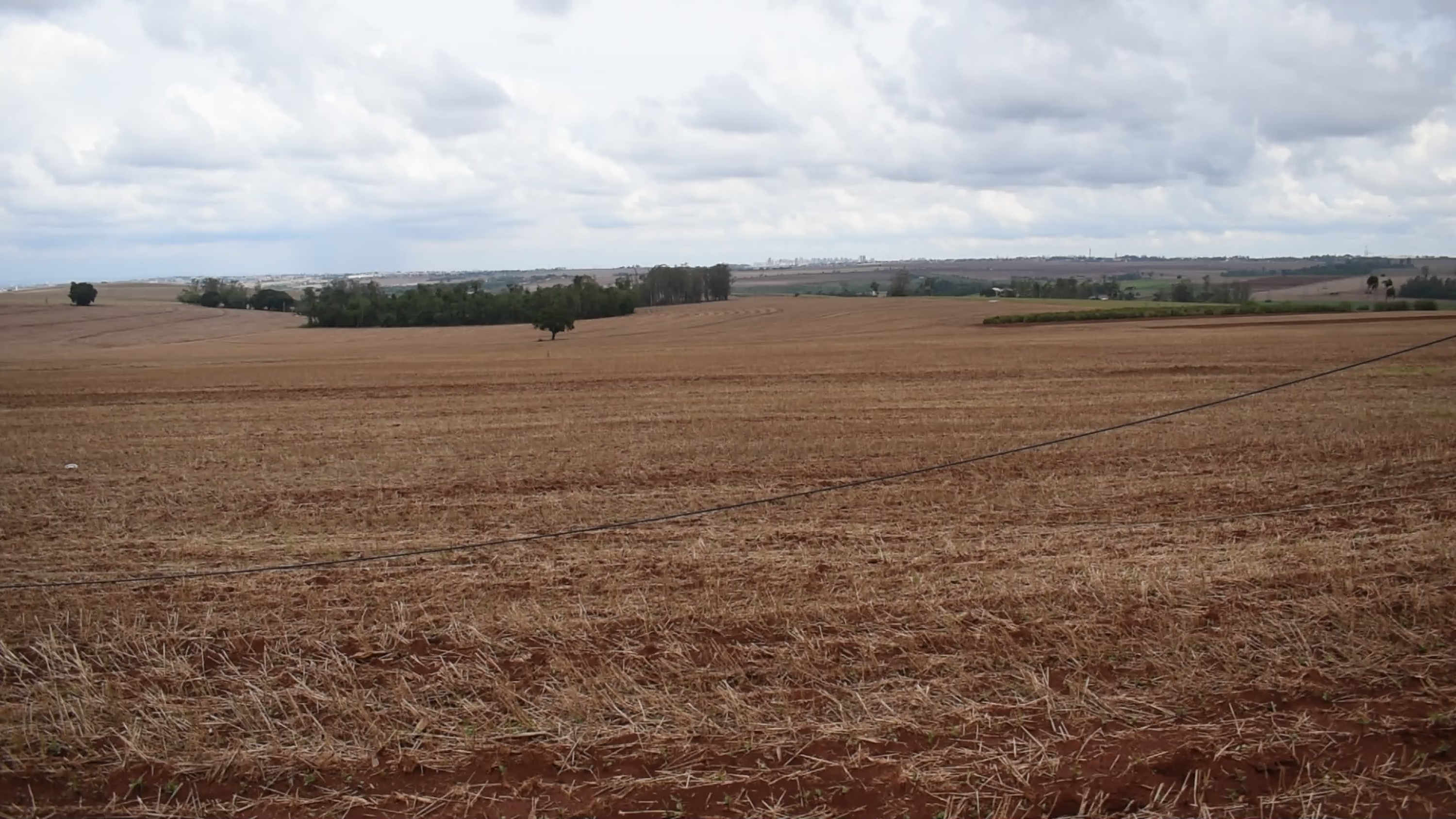 Copel avança na recomposição dos estragos causados pelo temporal. FOTO: Copel
