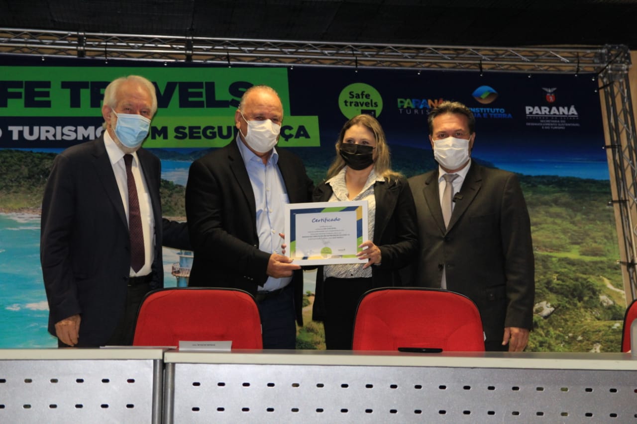 A conquista do Selo Safe Travels, do Conselho Mundial de Viagens e Turismo (WTCC), garante ao Paraná o título de embaixador do turismo seguro em relação às medidas sanitárias contra a Covid-19. Com o título, a Paraná Turismo emite certificados a municípios e empreendimentos que cumprem essas normas de segurança. Foto: Alessandro Vieira/SEDEST