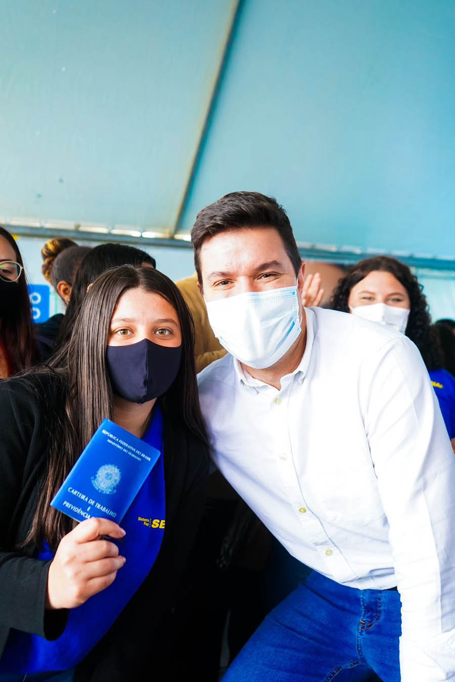 Começa nesta sexta-feira (29) uma grande campanha de mídia para divulgar o Cartão Futuro, programa do Governo do Paraná para incentivar a manutenção e a contratação de jovens aprendizes por empresas paranaenses. - Curitiba, 28/10/2021 - Foto: Guilherme Flores/Casa Civil