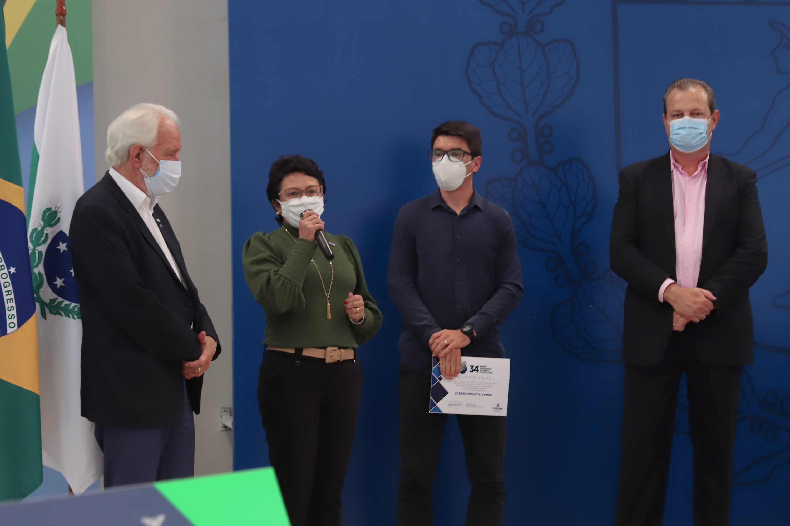 O vice governador Darci Piana e o o superintendente da Ciência, Tecnologia e Ensino Superior, Aldo Bona participam, nesta quinta-feira (28), da entrega do 34 Premio Paranaense de Ciencia e Tecnologia,  no Palacio Iguacu.   Curitiba, 28/10/2021 -  Foto: Geraldo Bubniak/AEN