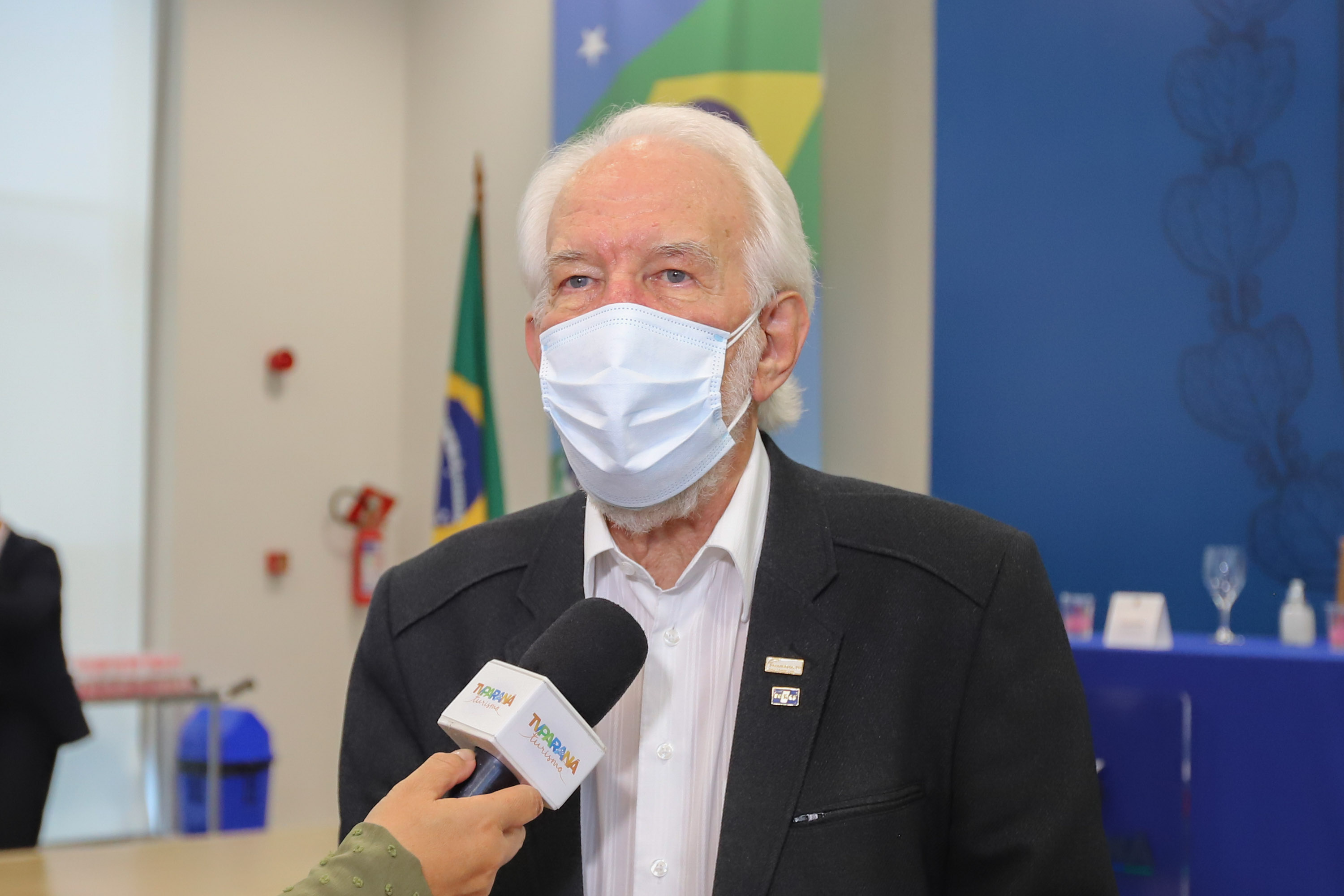 O vice governador Darci Piana e o o superintendente da Ciência, Tecnologia e Ensino Superior, Aldo Bona participam, nesta quinta-feira (28), da entrega do 34 Premio Paranaense de Ciencia e Tecnologia,  no Palacio Iguacu.   Curitiba, 28/10/2021 -  Foto: Geraldo Bubniak/AEN