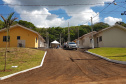 Dezesseis famílias de Guaraniaçu, na região Oeste do Paraná, receberam nesta sexta-feira (12) as chaves de suas novas moradias. Elas foram beneficiadas por um projeto de parceria do Governo do Estado com a Itaipu Binacional e a administração municipal, que recebeu pouco mais de R$ 1 milhão de investimento. - Guaraniaçu, 12/11/2021 -  Foto: Rafael Kikuti / Cohapar