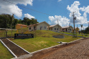 Dezesseis famílias de Guaraniaçu, na região Oeste do Paraná, receberam nesta sexta-feira (12) as chaves de suas novas moradias. Elas foram beneficiadas por um projeto de parceria do Governo do Estado com a Itaipu Binacional e a administração municipal, que recebeu pouco mais de R$ 1 milhão de investimento. - Guaraniaçu, 12/11/2021 -  Foto: Rafael Kikuti / Cohapar